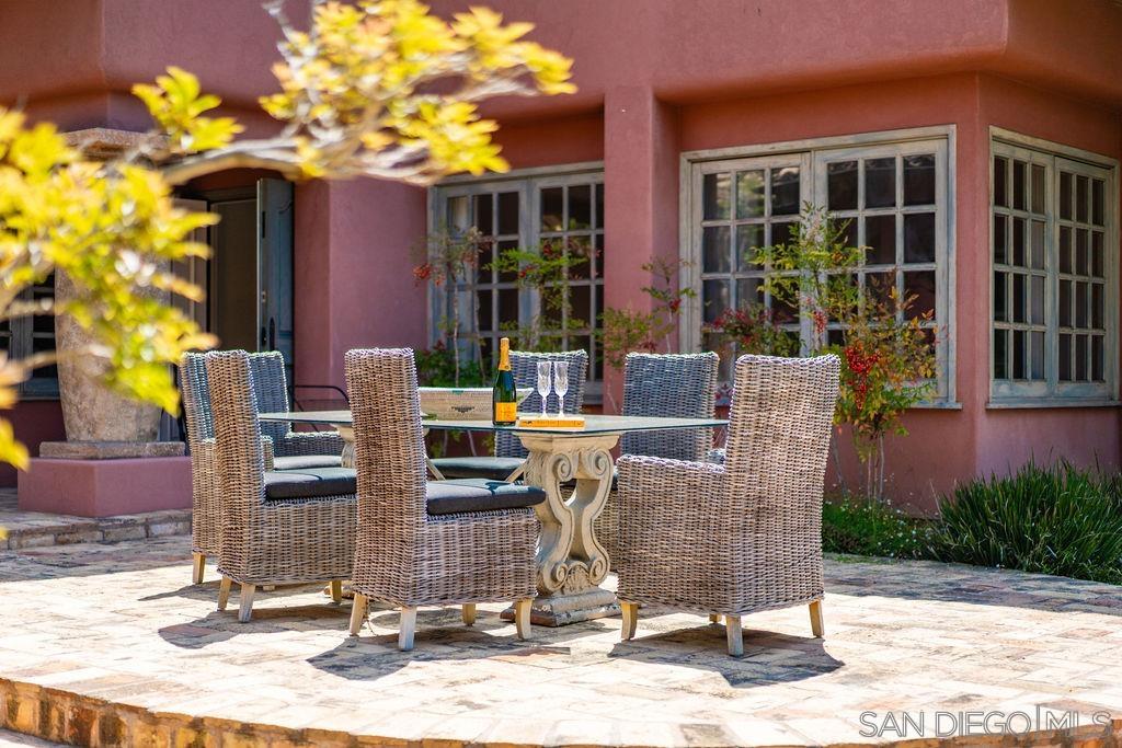 Detail Gallery Image 3 of 47 For 17116  Paseo Hermosa, Rancho Santa Fe,  CA 92067 - 2 Beds | 2 Baths