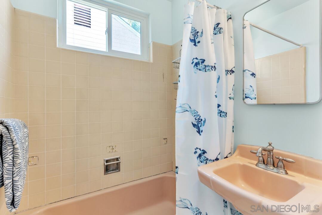 Detail Gallery Image 15 of 24 For 1837  Oliver Avenue, San Diego,  CA 92109 - 3 Beds | 2 Baths