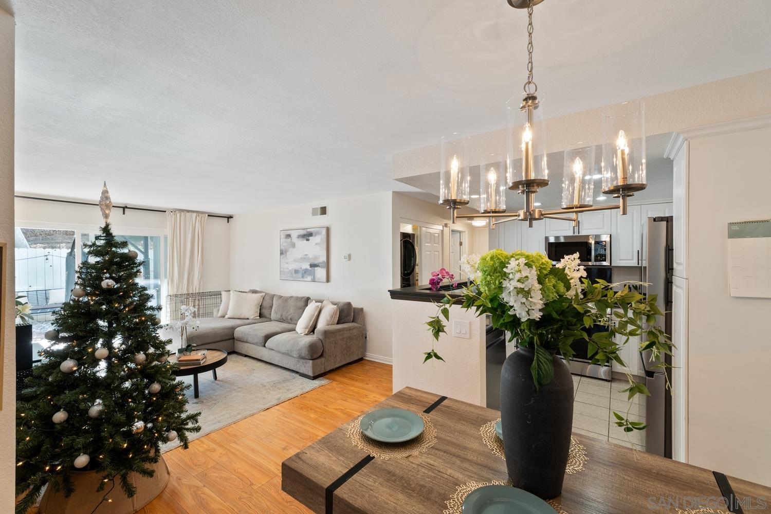 Detail Gallery Image 15 of 33 For 1564  Tanglewood Ln  #19,  Escondido,  CA 92029 - 2 Beds | 2 Baths