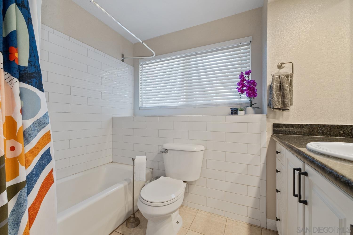 Detail Gallery Image 21 of 33 For 1564  Tanglewood Ln  #19,  Escondido,  CA 92029 - 2 Beds | 2 Baths