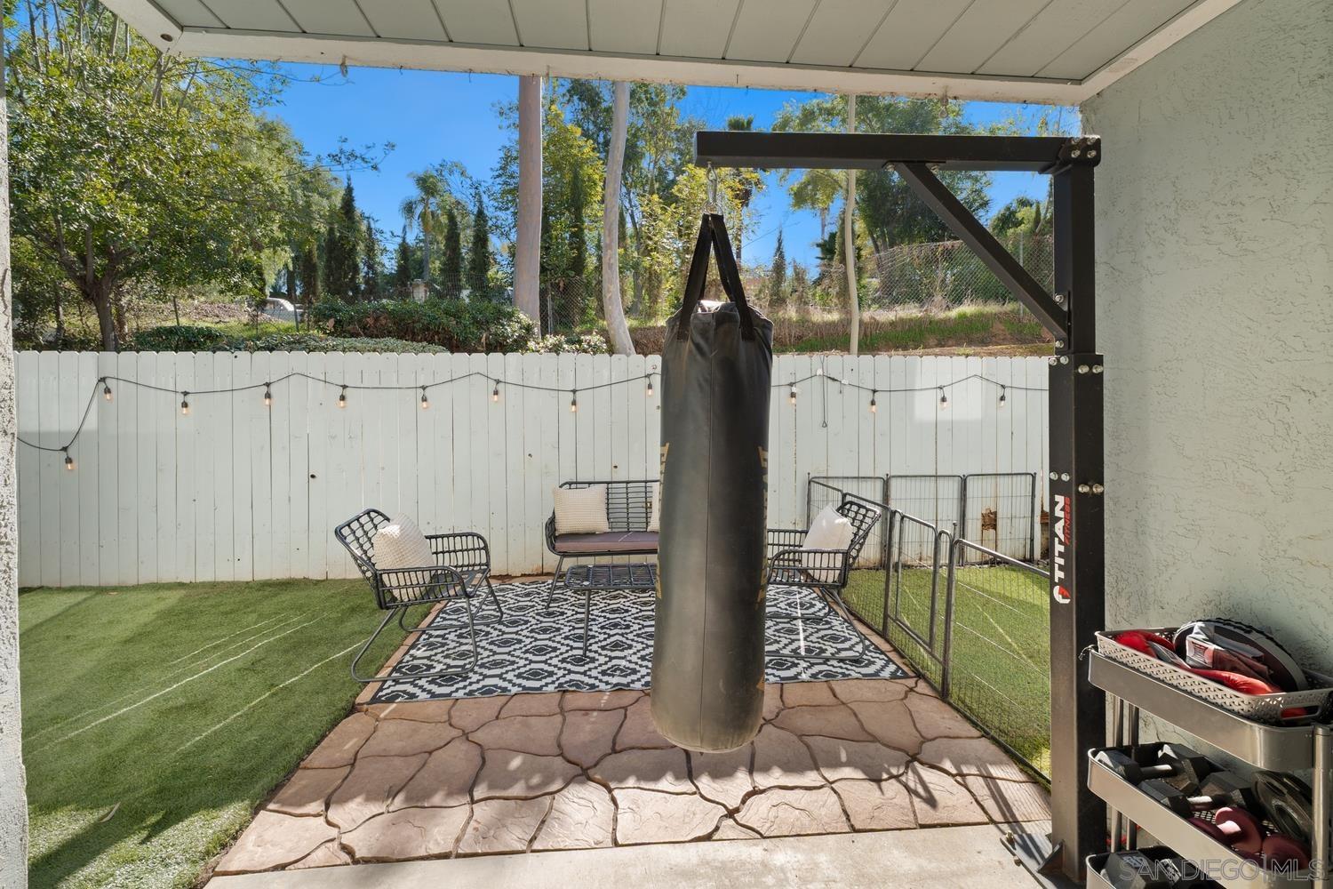 Detail Gallery Image 31 of 33 For 1564  Tanglewood Ln  #19,  Escondido,  CA 92029 - 2 Beds | 2 Baths