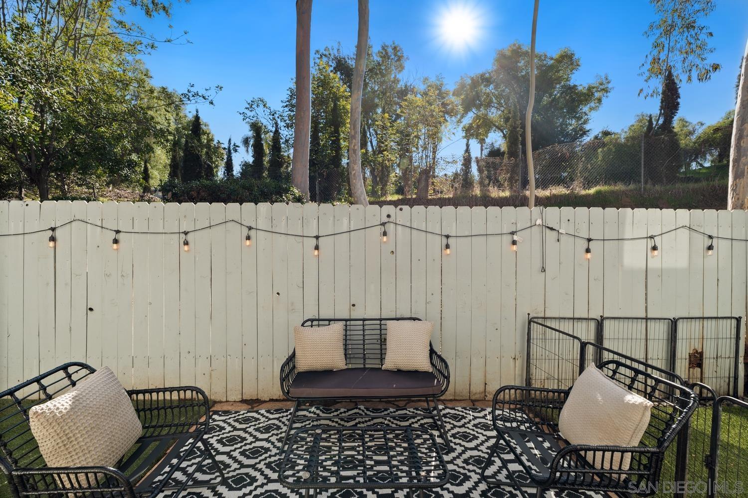 Detail Gallery Image 32 of 33 For 1564  Tanglewood Ln  #19,  Escondido,  CA 92029 - 2 Beds | 2 Baths