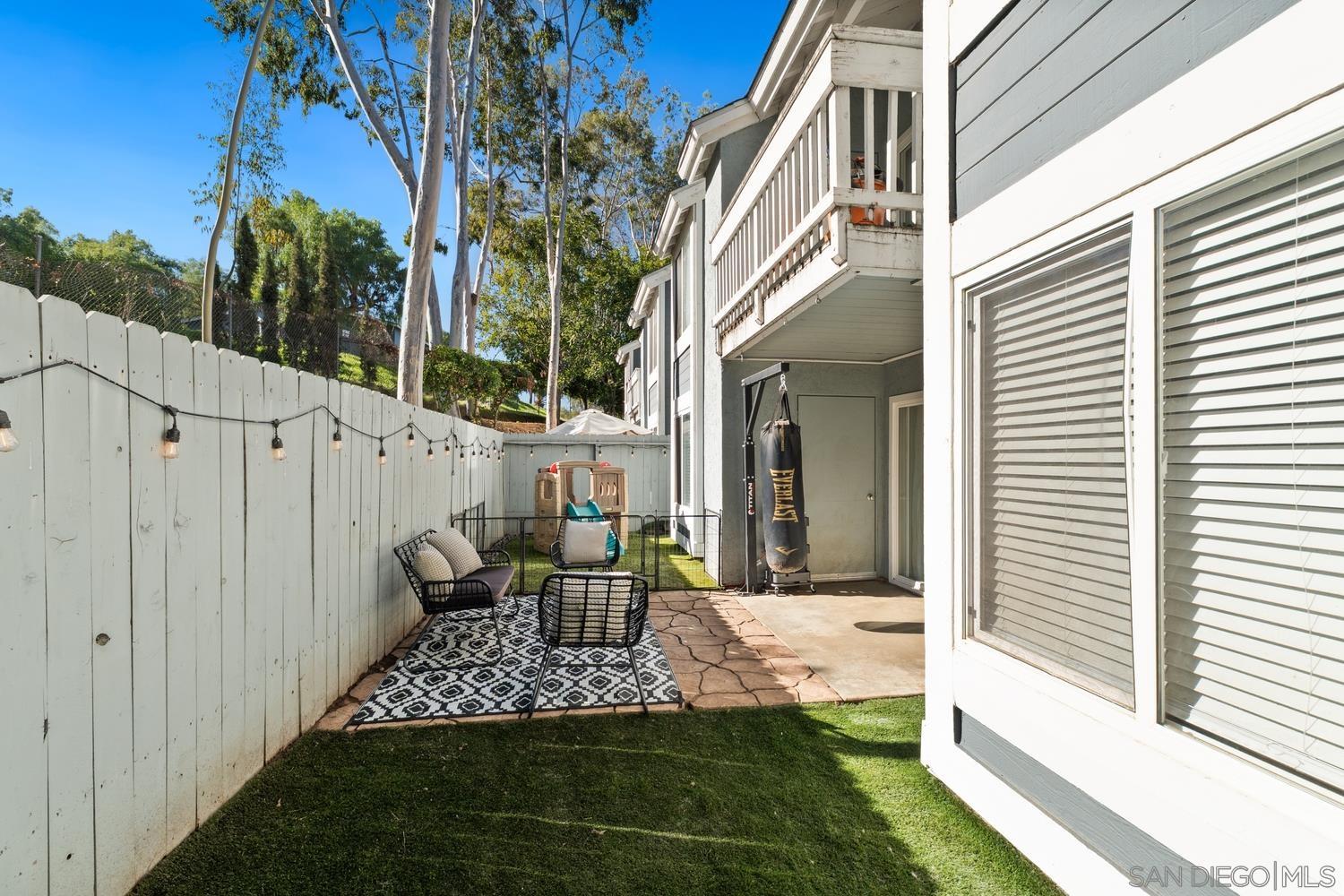 Detail Gallery Image 33 of 33 For 1564  Tanglewood Ln  #19,  Escondido,  CA 92029 - 2 Beds | 2 Baths