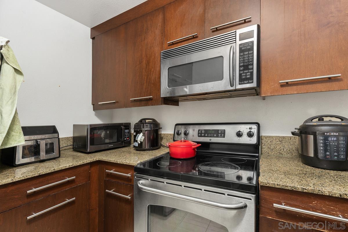 Detail Gallery Image 10 of 30 For 7425  Charmant  #2801,  San Diego,  CA 92122 - 2 Beds | 2 Baths