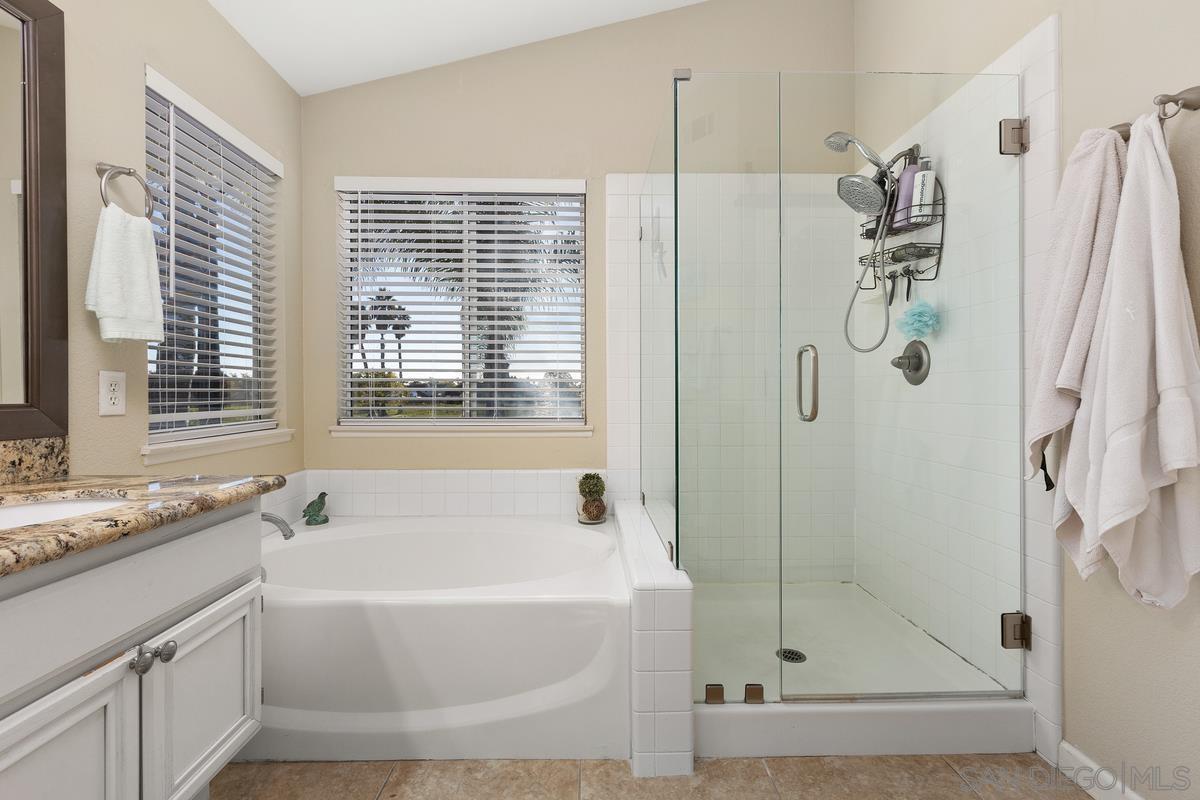 Detail Gallery Image 27 of 37 For 4801  Cardiff Bay Drive, Oceanside,  CA 92057 - 5 Beds | 3 Baths