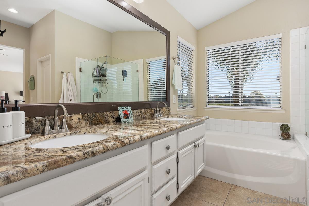 Detail Gallery Image 28 of 37 For 4801  Cardiff Bay Drive, Oceanside,  CA 92057 - 5 Beds | 3 Baths