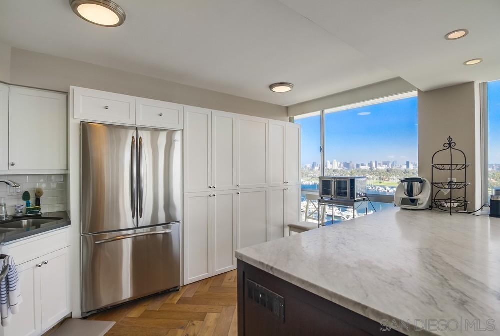 Detail Gallery Image 17 of 44 For 1770  Avenida Del Mundo  1004, Coronado,  CA 92118 - 2 Beds | 2 Baths