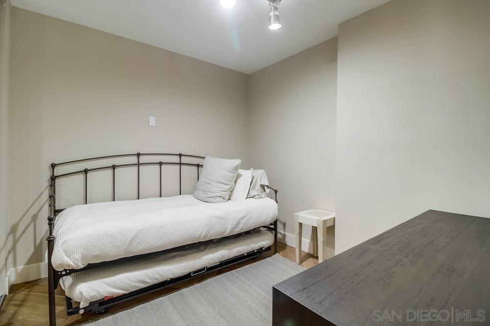 Detail Gallery Image 32 of 44 For 1770  Avenida Del Mundo  1004, Coronado,  CA 92118 - 2 Beds | 2 Baths