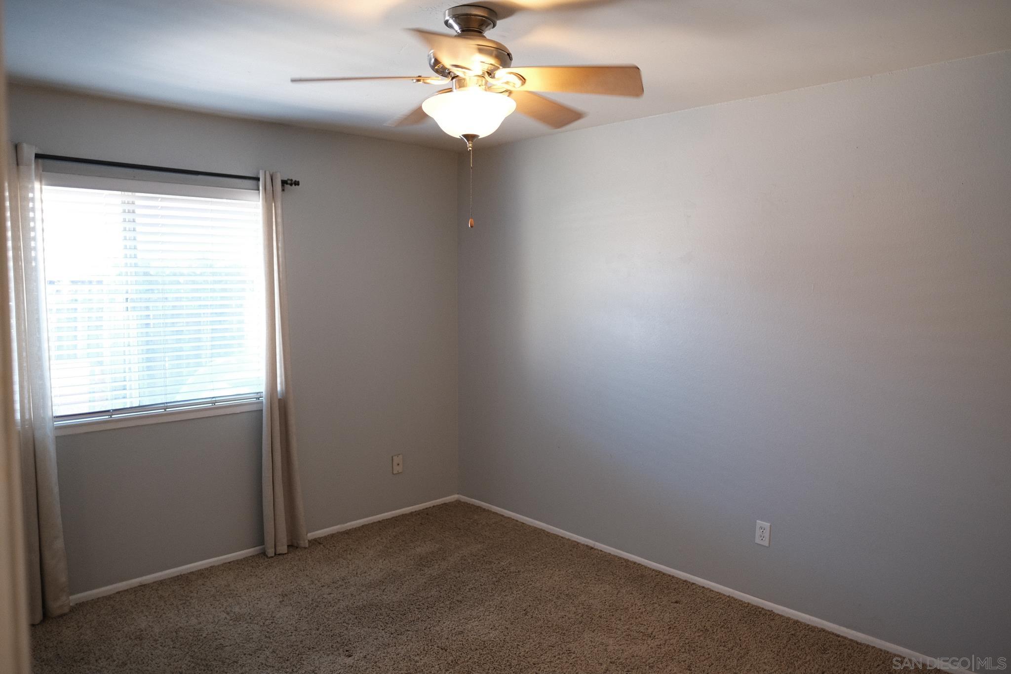 Detail Gallery Image 14 of 29 For 2142  Ridgeview Pl, Escondido,  CA 92026 - 3 Beds | 2 Baths