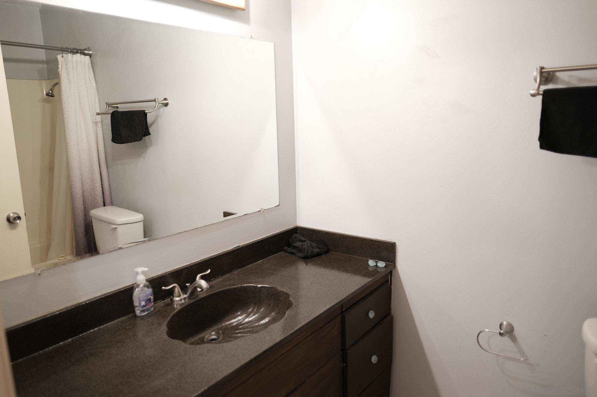 Detail Gallery Image 15 of 29 For 2142  Ridgeview Pl, Escondido,  CA 92026 - 3 Beds | 2 Baths