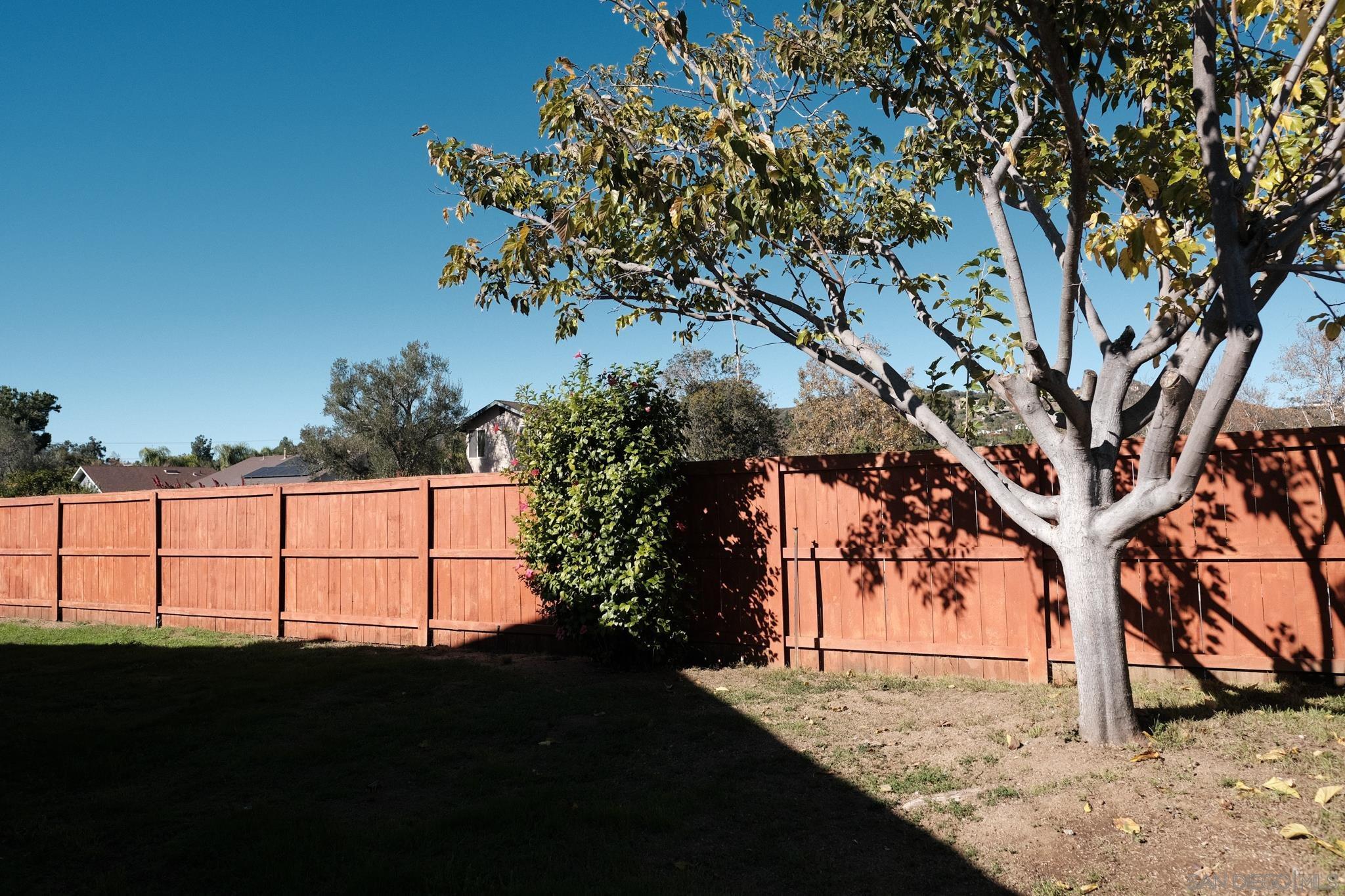 Detail Gallery Image 20 of 29 For 2142  Ridgeview Pl, Escondido,  CA 92026 - 3 Beds | 2 Baths