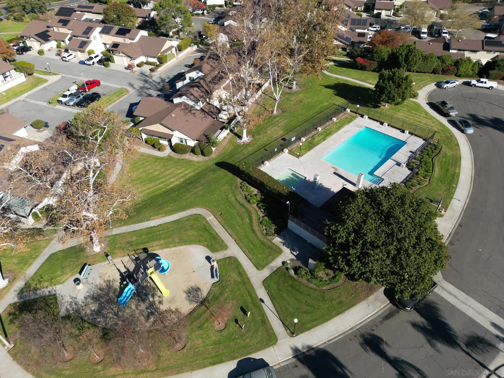 Detail Gallery Image 25 of 29 For 2142  Ridgeview Pl, Escondido,  CA 92026 - 3 Beds | 2 Baths