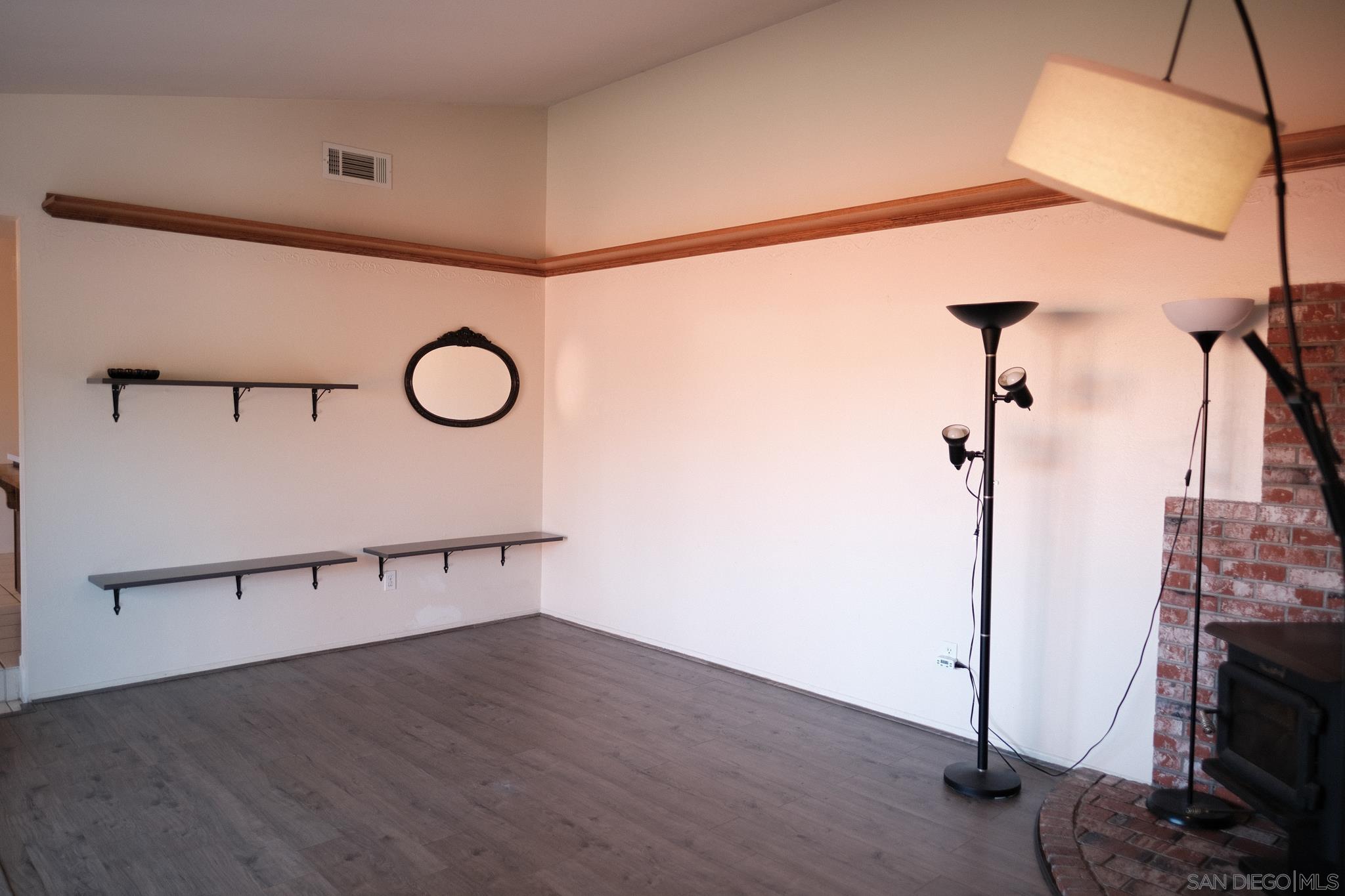 Detail Gallery Image 5 of 29 For 2142  Ridgeview Pl, Escondido,  CA 92026 - 3 Beds | 2 Baths