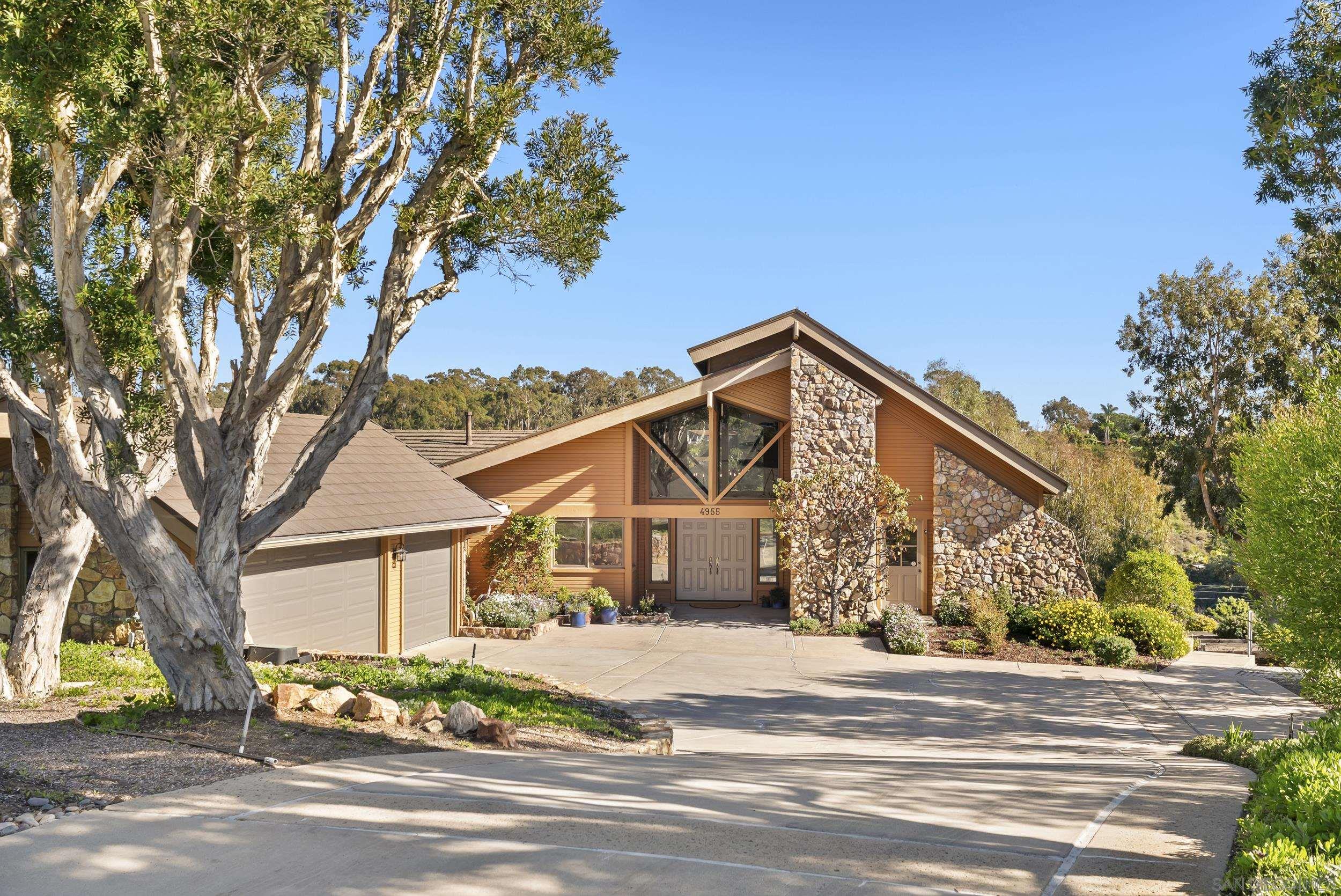 Detail Gallery Image 2 of 54 For 4955  Rancho Viejo Dr, Del Mar,  CA 92014 - 5 Beds | 4 Baths