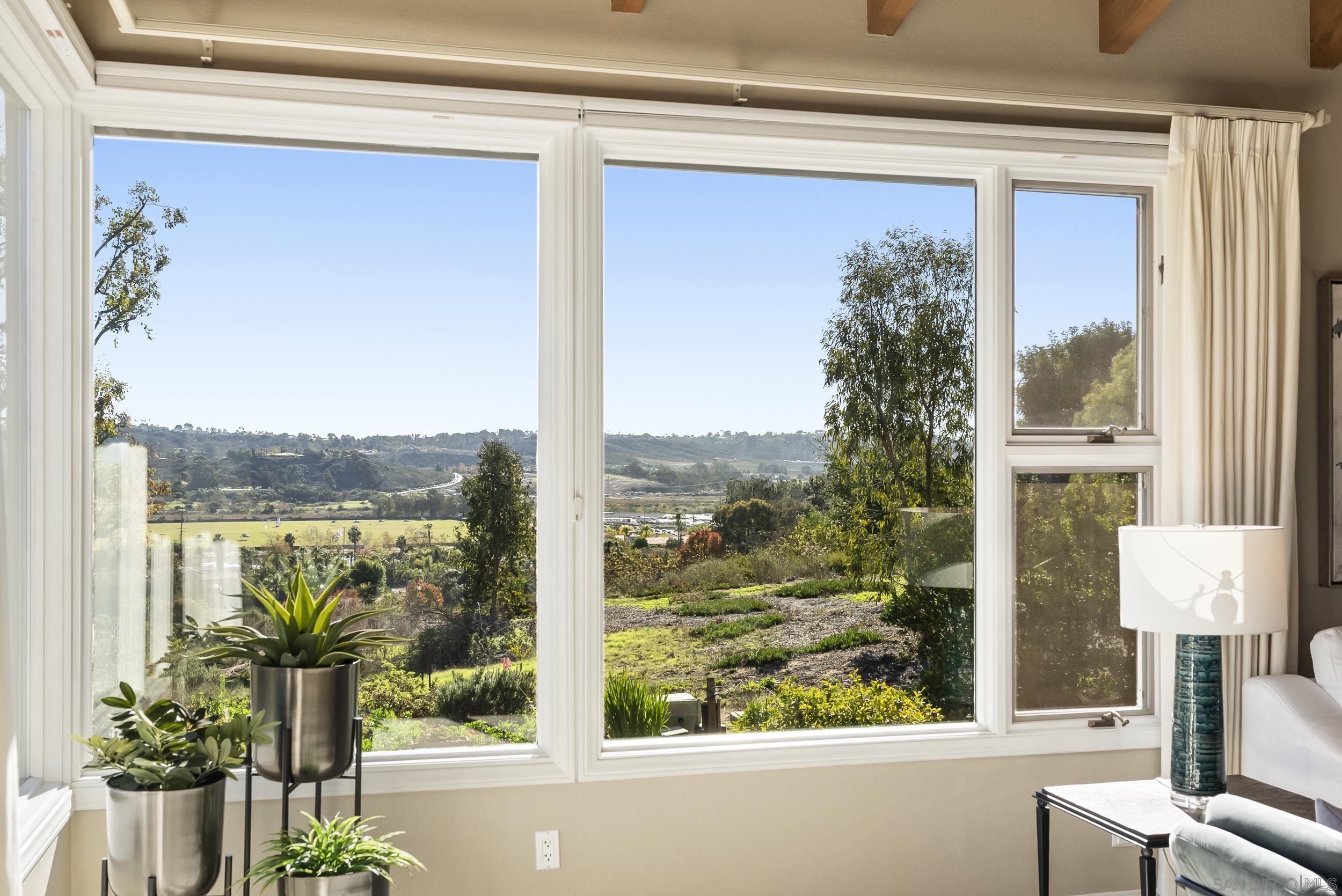 Detail Gallery Image 23 of 54 For 4955  Rancho Viejo Dr, Del Mar,  CA 92014 - 5 Beds | 4 Baths