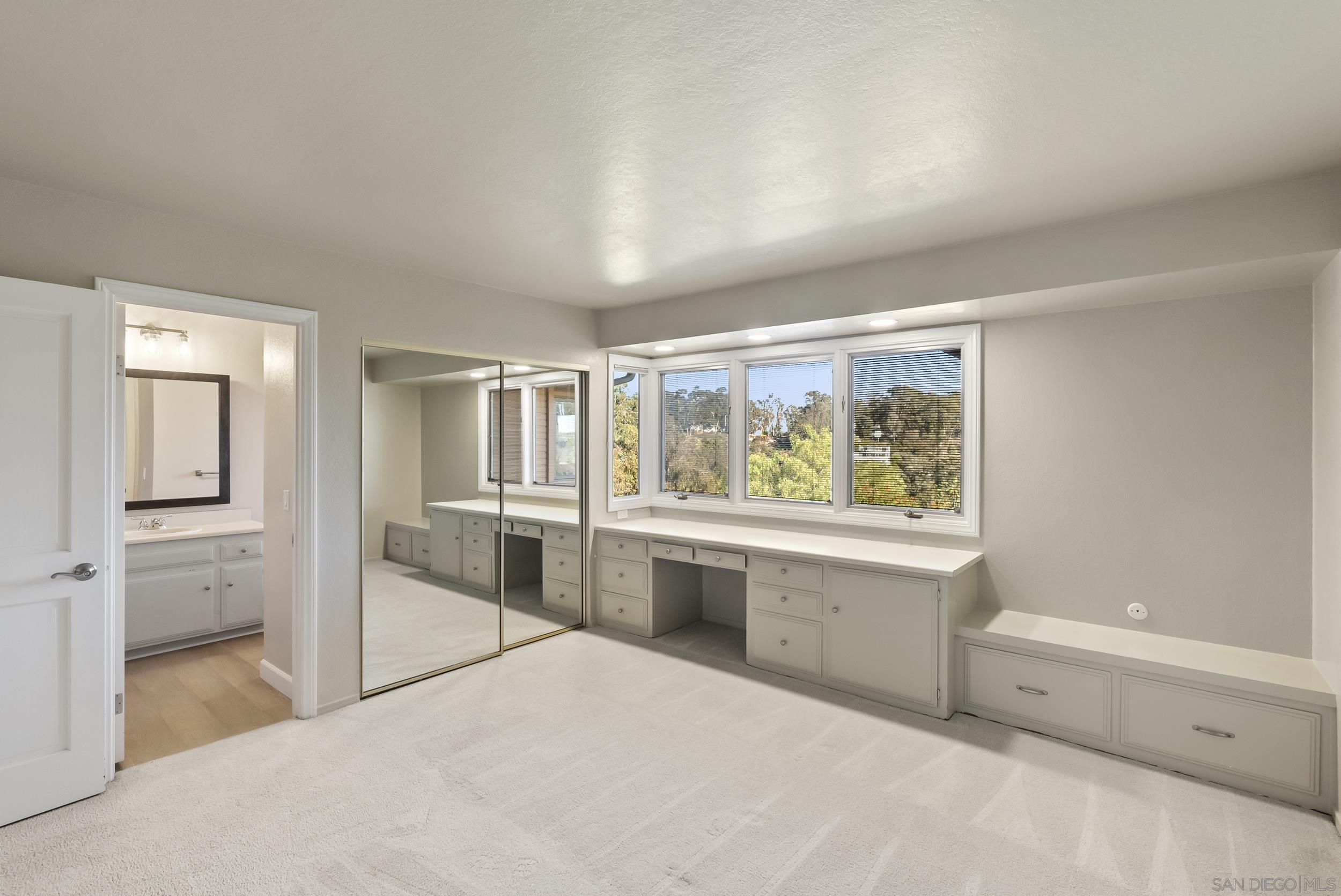 Detail Gallery Image 30 of 54 For 4955  Rancho Viejo Dr, Del Mar,  CA 92014 - 5 Beds | 4 Baths