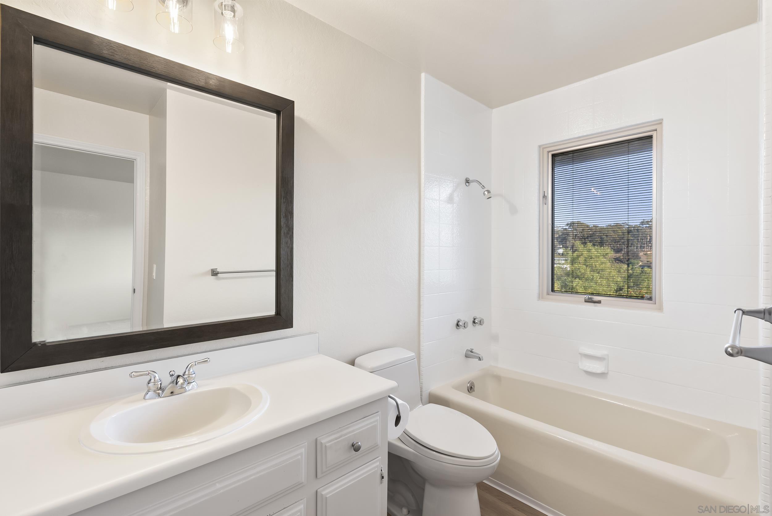 Detail Gallery Image 31 of 54 For 4955  Rancho Viejo Dr, Del Mar,  CA 92014 - 5 Beds | 4 Baths