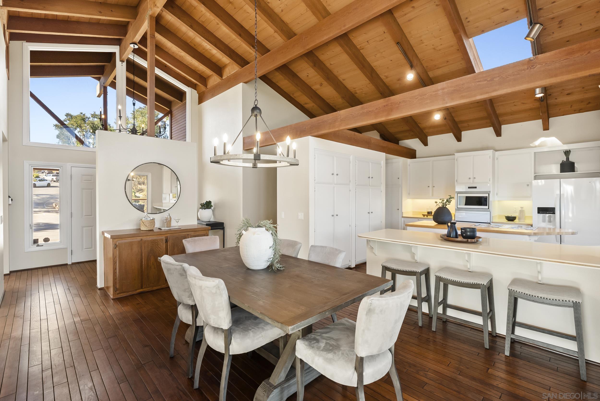 Detail Gallery Image 8 of 54 For 4955  Rancho Viejo Dr, Del Mar,  CA 92014 - 5 Beds | 4 Baths