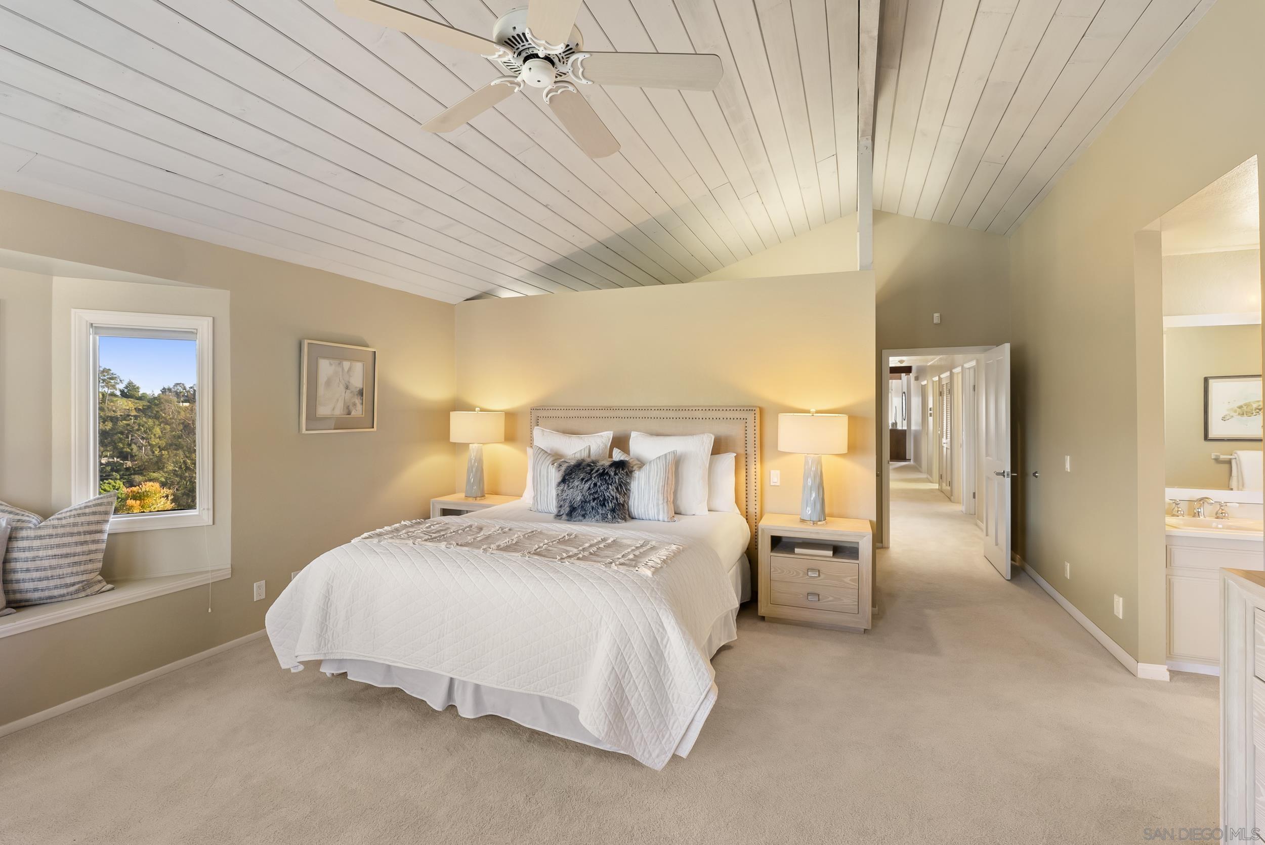 Detail Gallery Image 9 of 54 For 4955  Rancho Viejo Dr, Del Mar,  CA 92014 - 5 Beds | 4 Baths