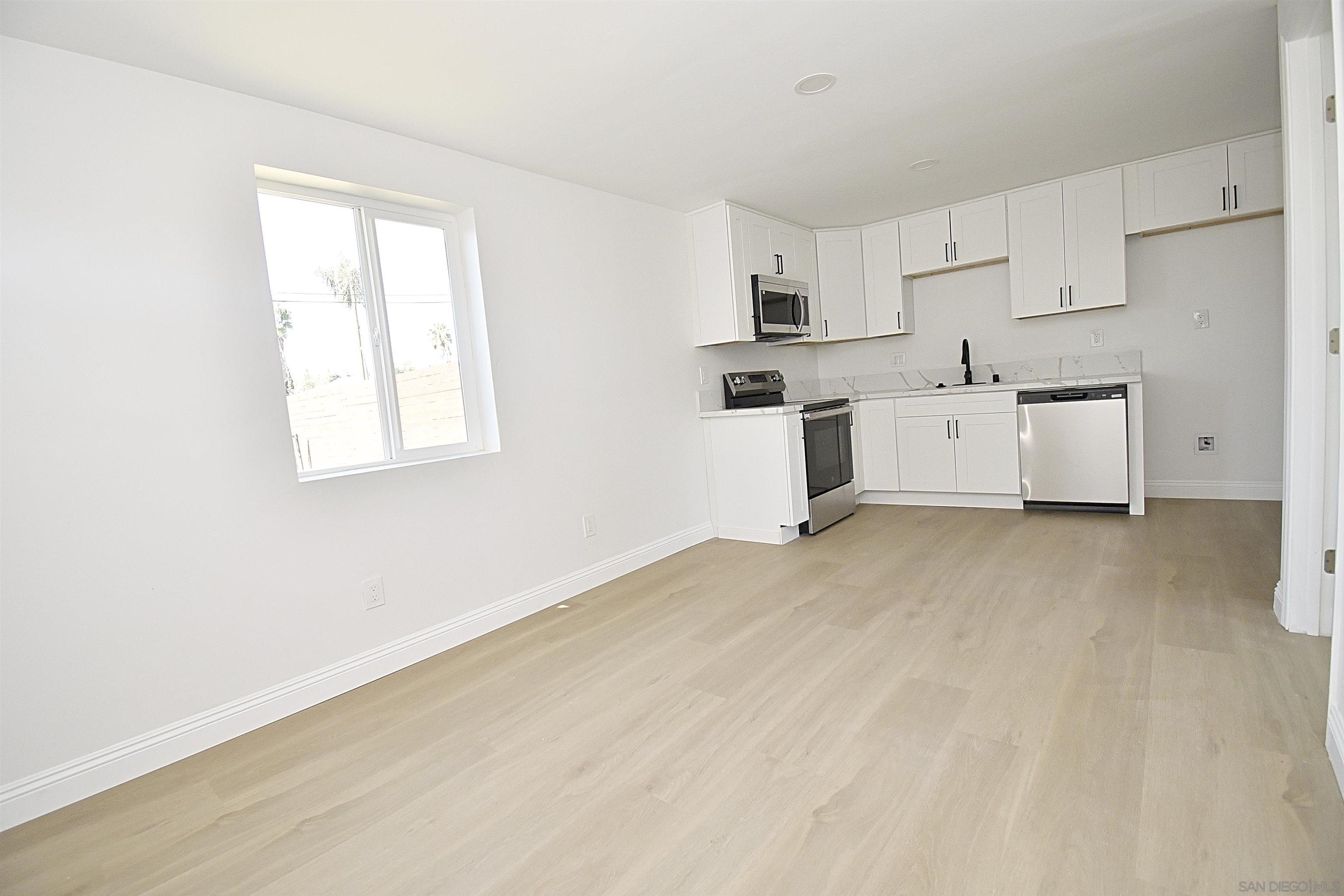 Detail Gallery Image 25 of 40 For 125  Date Street, Chula Vista,  CA 91911 - 4 Beds | 3 Baths