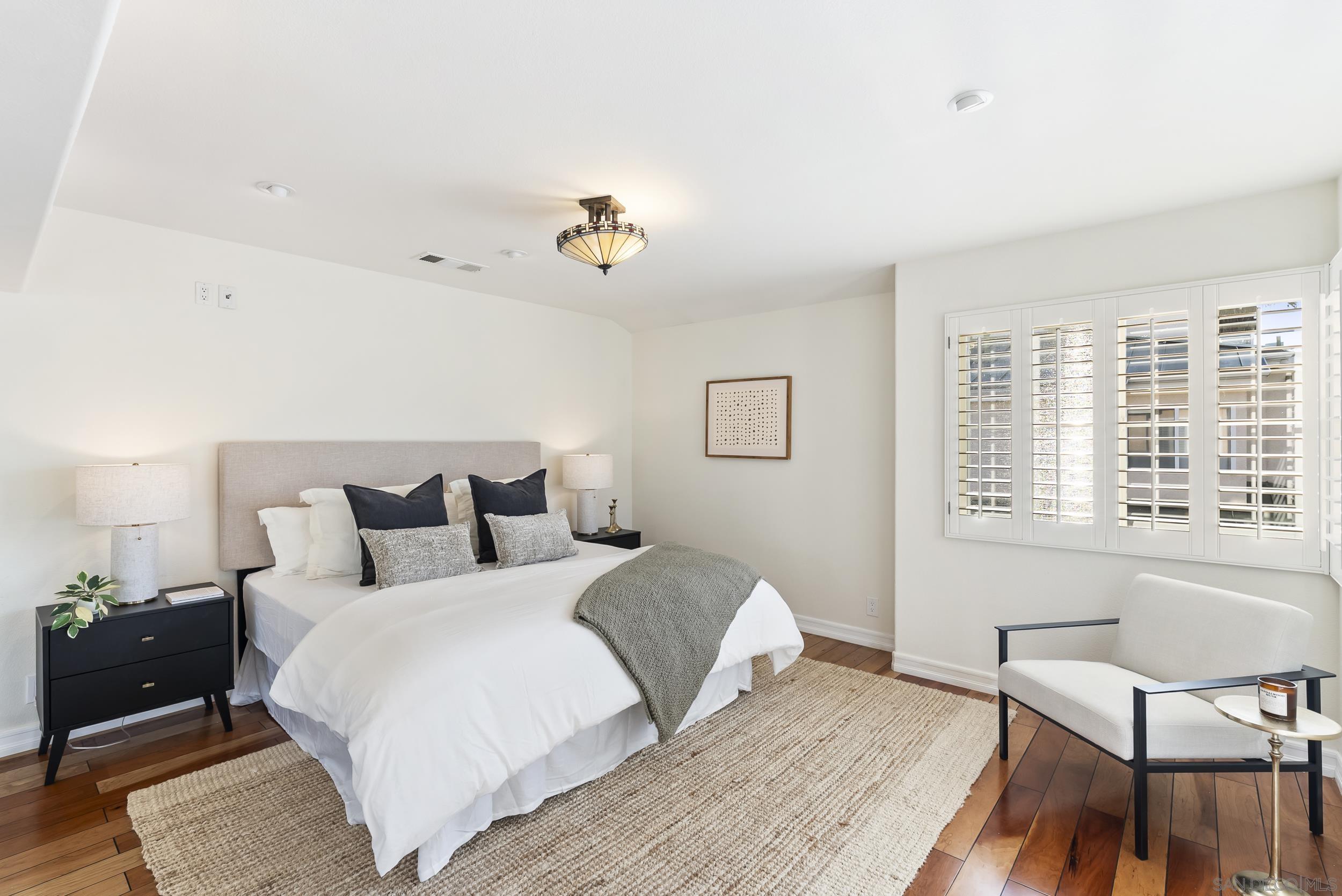 Detail Gallery Image 22 of 55 For 555  Eaton St.  #N,  Oceanside,  CA 92054 - 3 Beds | 2/1 Baths