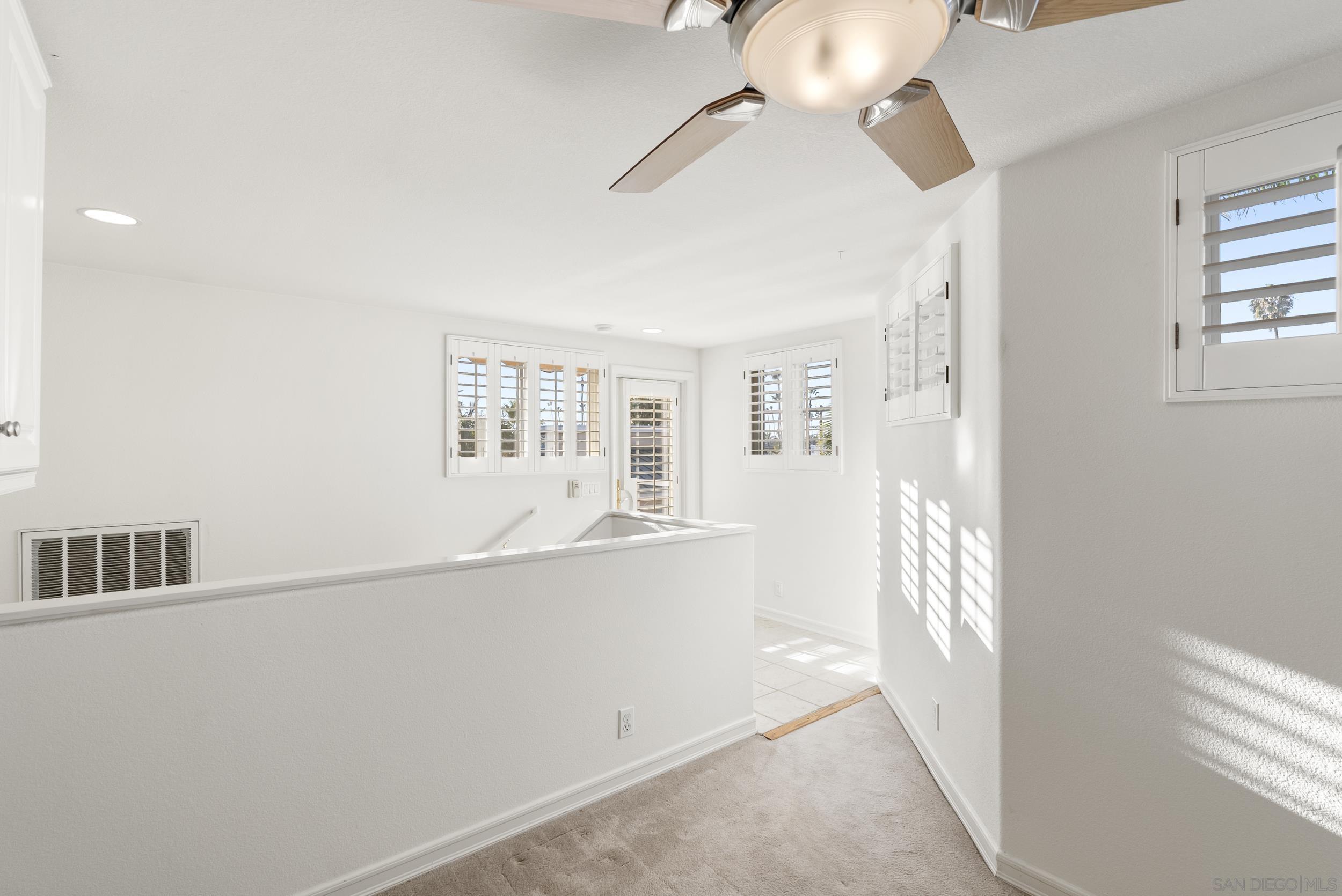 Detail Gallery Image 35 of 55 For 555  Eaton St.  #N,  Oceanside,  CA 92054 - 3 Beds | 2/1 Baths