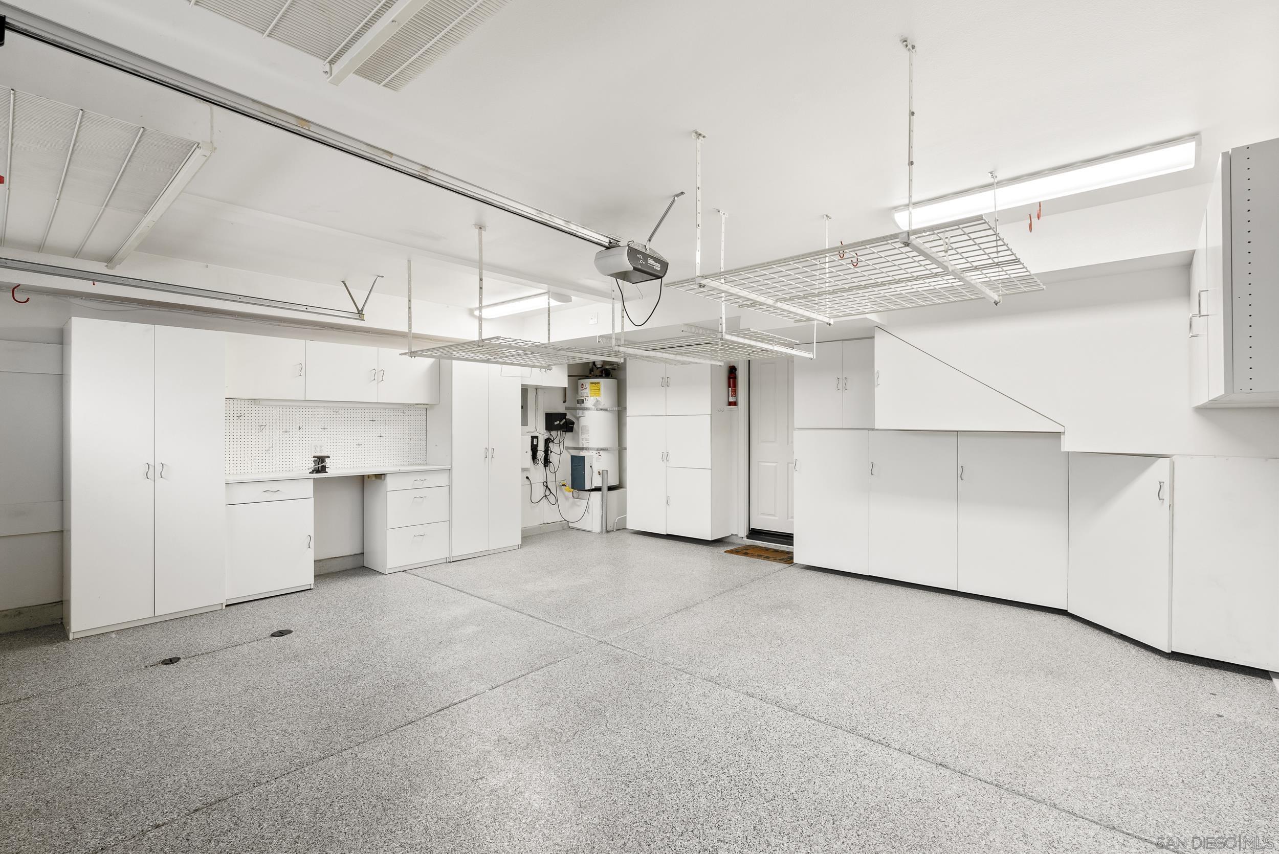 Detail Gallery Image 41 of 55 For 555  Eaton St.  #N,  Oceanside,  CA 92054 - 3 Beds | 2/1 Baths