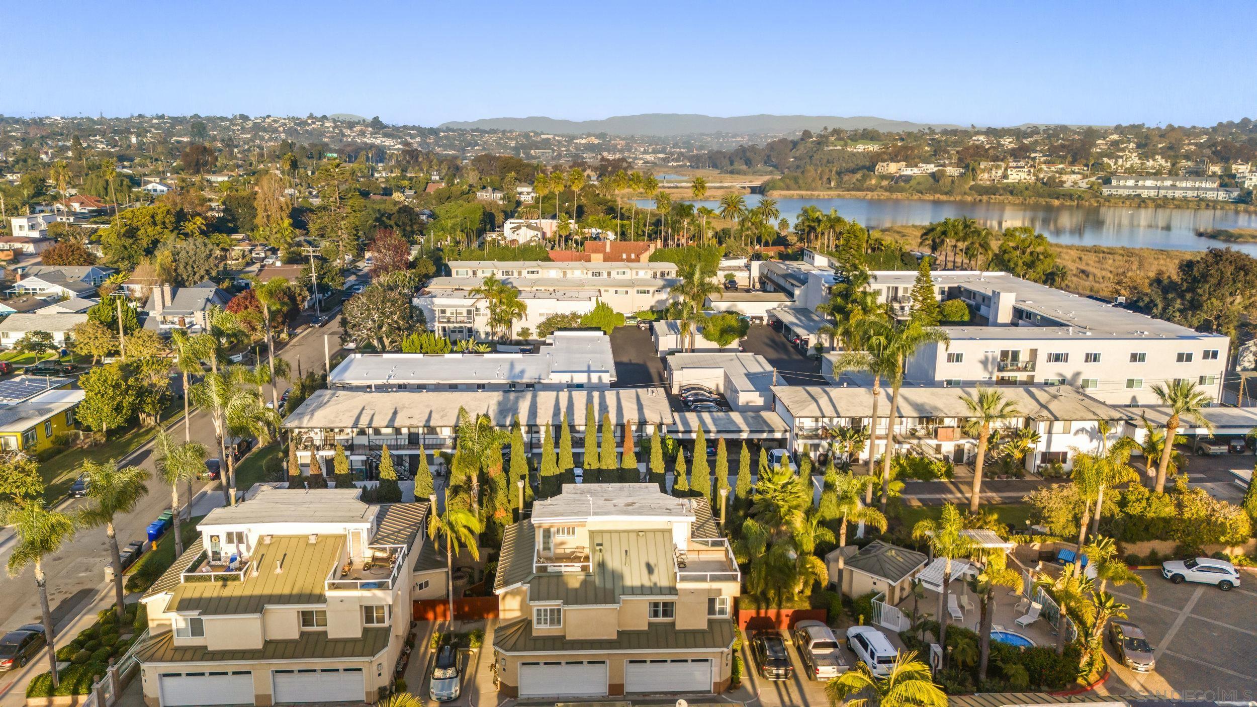 Detail Gallery Image 53 of 55 For 555  Eaton St.  #N,  Oceanside,  CA 92054 - 3 Beds | 2/1 Baths