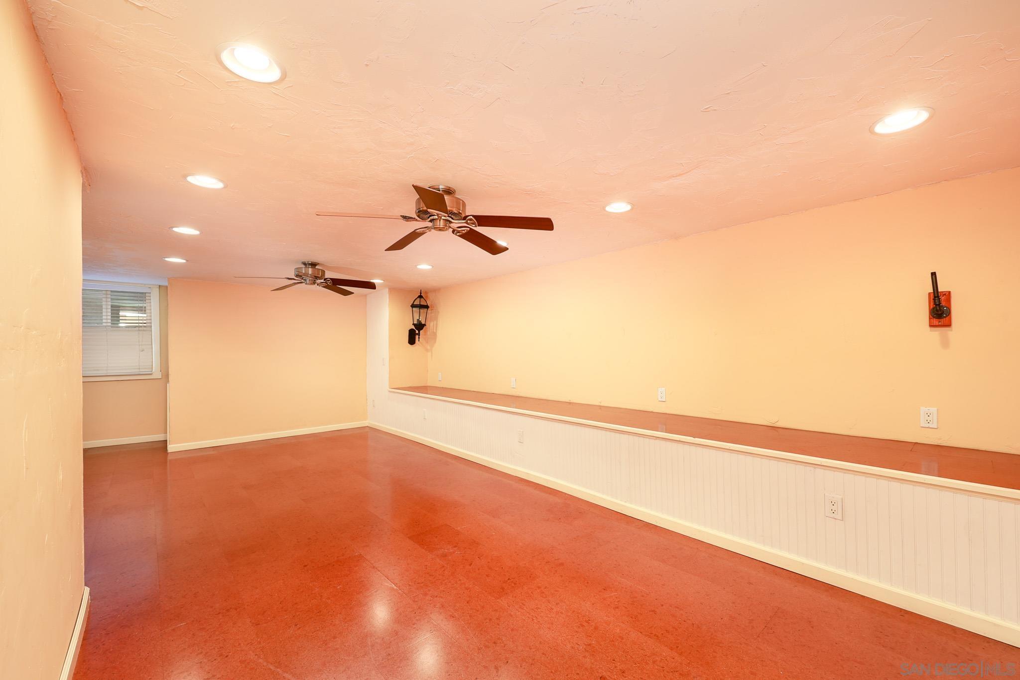 Detail Gallery Image 15 of 24 For 1022  La Mesa Ave, Spring Valley,  CA 91977 - 4 Beds | 3 Baths