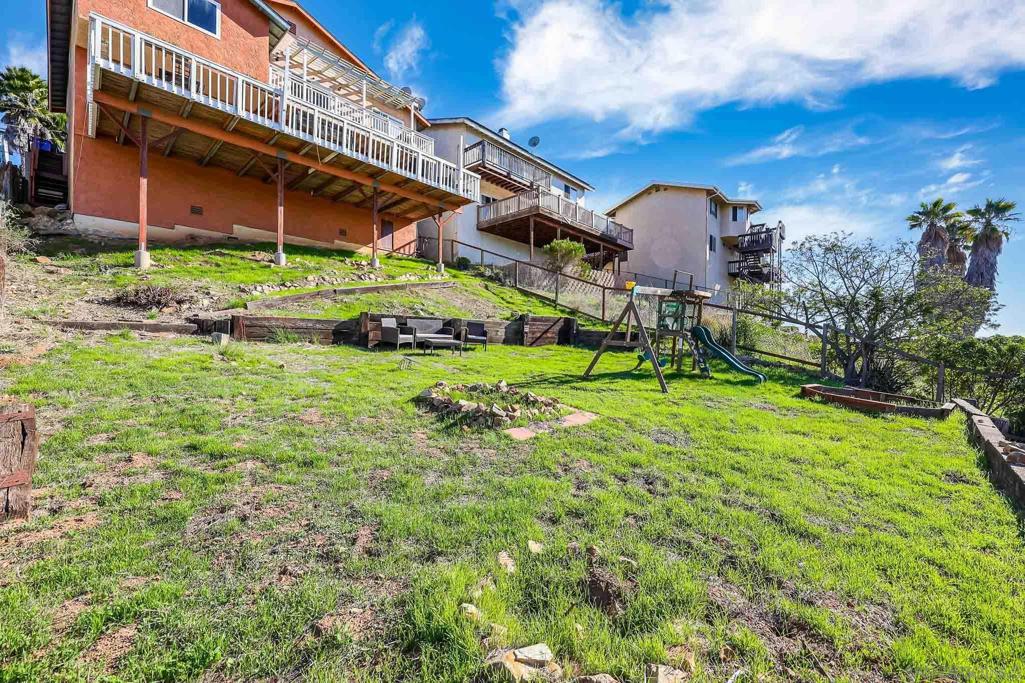 Detail Gallery Image 20 of 24 For 1022  La Mesa Ave, Spring Valley,  CA 91977 - 4 Beds | 3 Baths