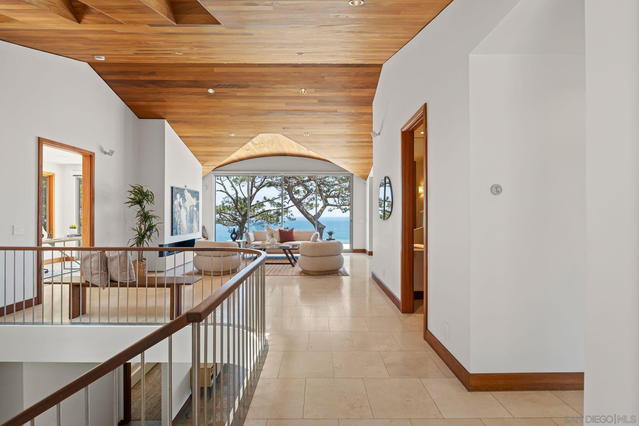 Detail Gallery Image 11 of 44 For 354  Ocean View Ave, Del Mar,  CA 92014 - 4 Beds | 4/1 Baths