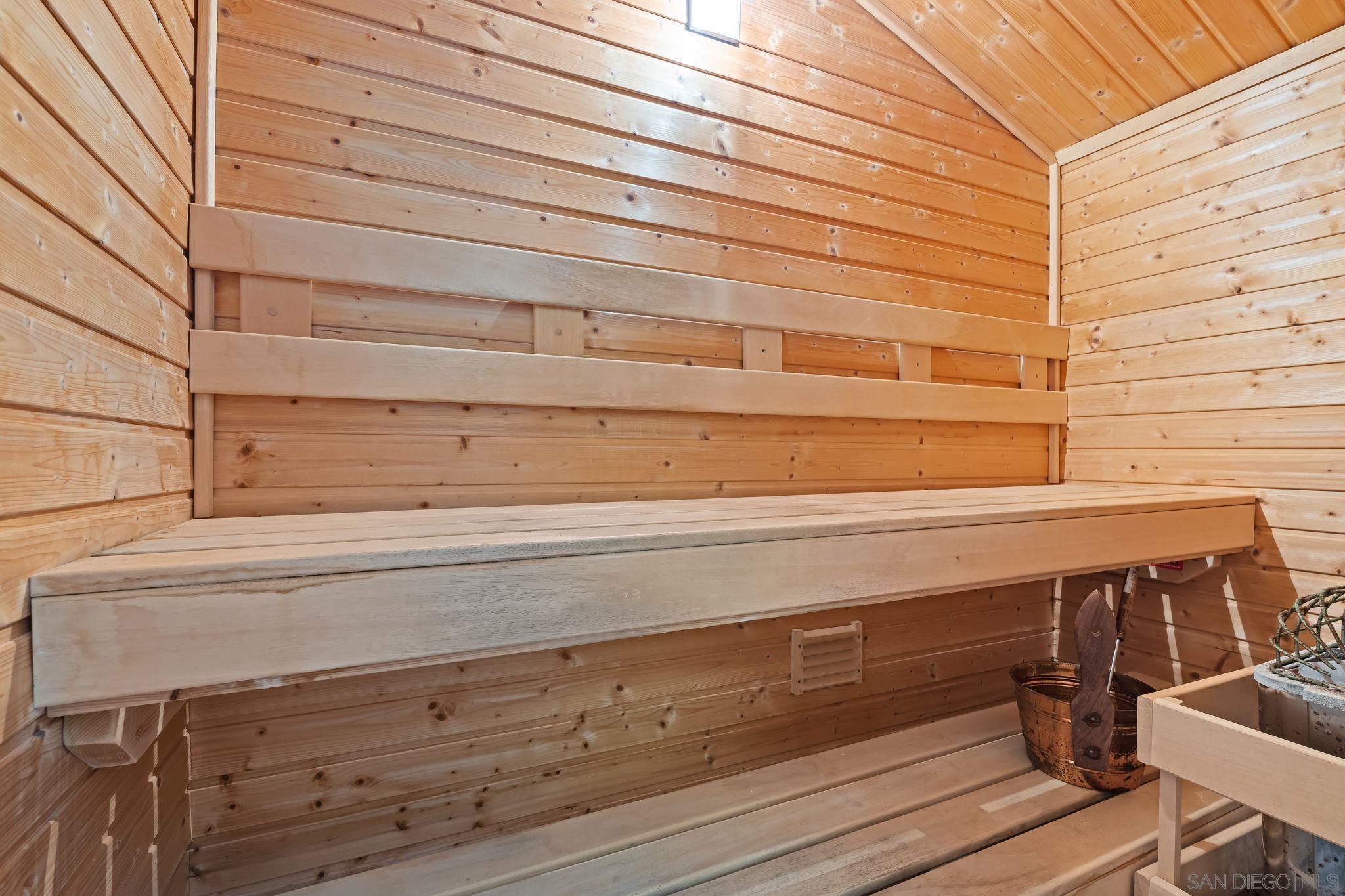 Detail Gallery Image 40 of 44 For 354  Ocean View Ave, Del Mar,  CA 92014 - 4 Beds | 4/1 Baths