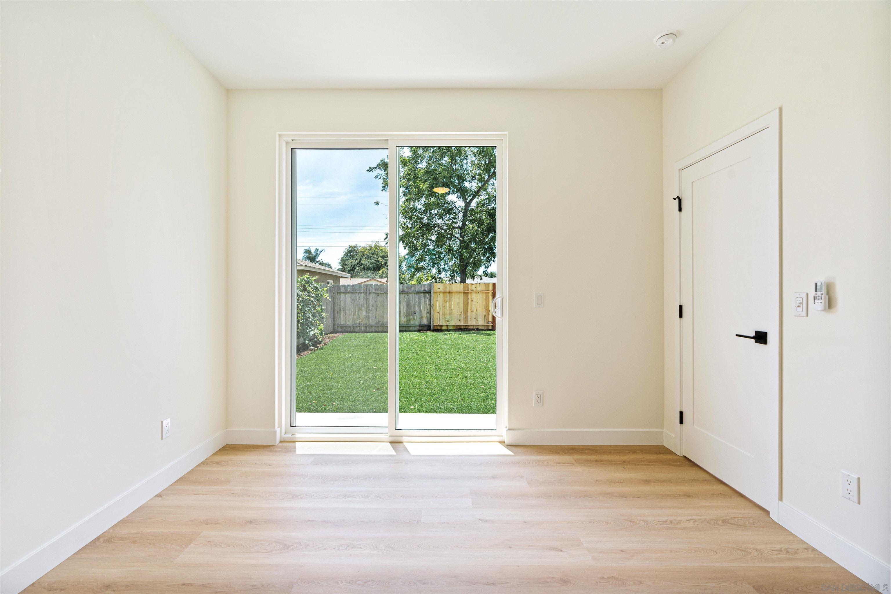 Detail Gallery Image 14 of 39 For 1160  Erica St, Escondido,  CA 92027 - 6 Beds | 4 Baths