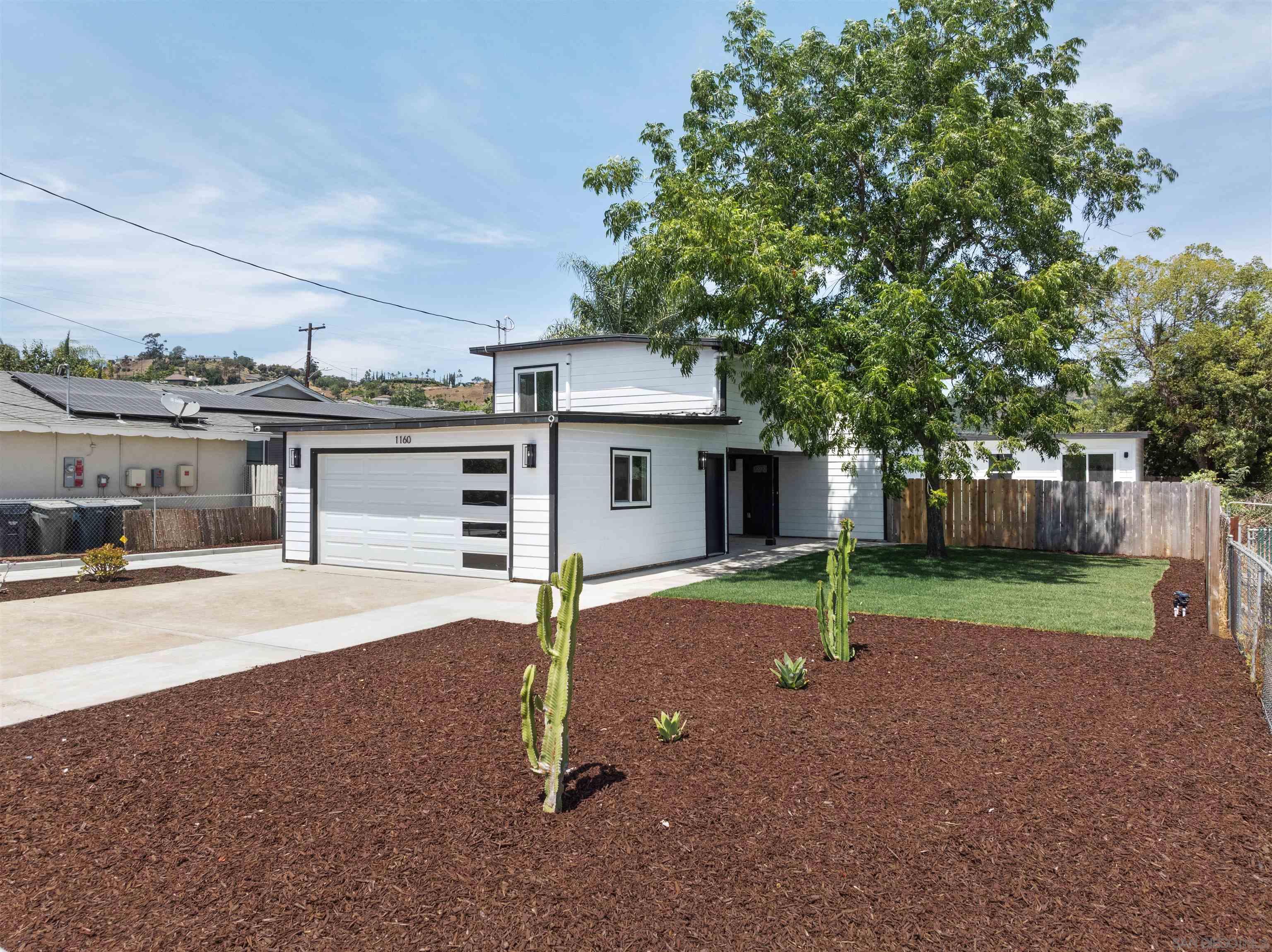 Detail Gallery Image 3 of 39 For 1160  Erica St, Escondido,  CA 92027 - 6 Beds | 4 Baths