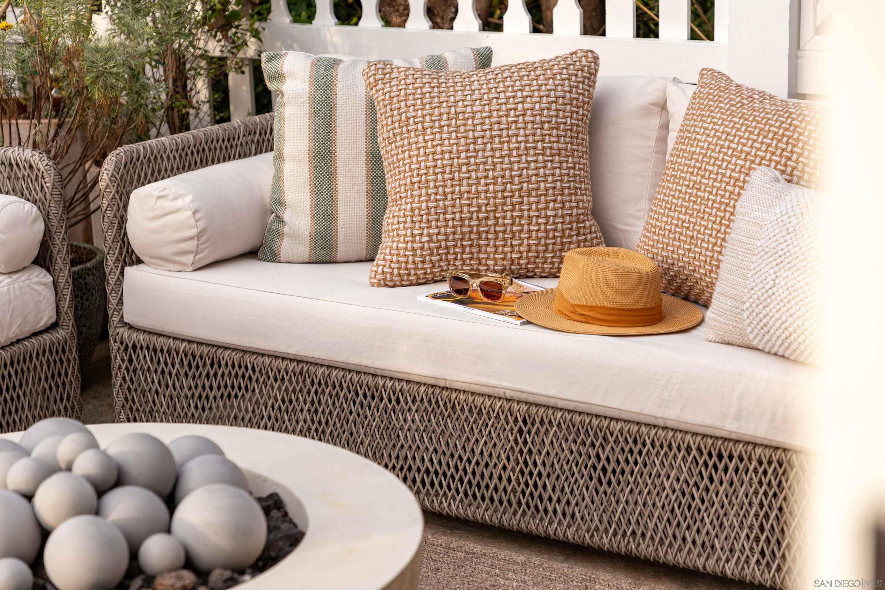 Detail Gallery Image 13 of 36 For 335  Gravilla Street, La Jolla,  CA 92037 - 3 Beds | 3/1 Baths