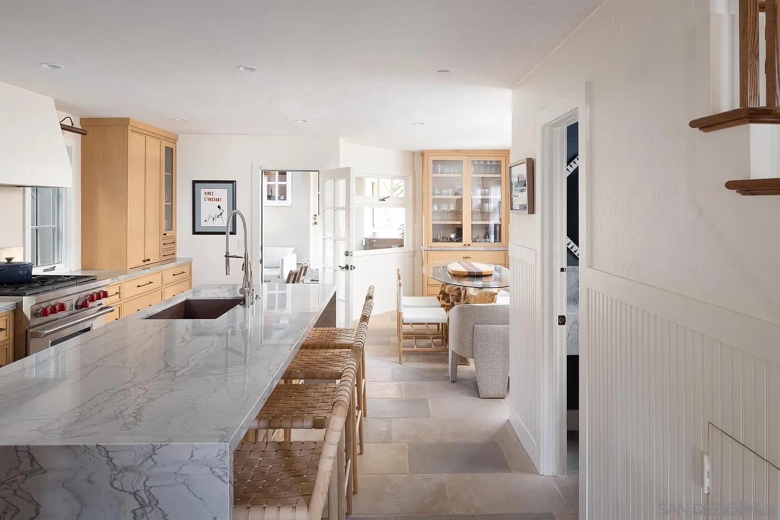 Detail Gallery Image 20 of 36 For 335  Gravilla Street, La Jolla,  CA 92037 - 3 Beds | 3/1 Baths