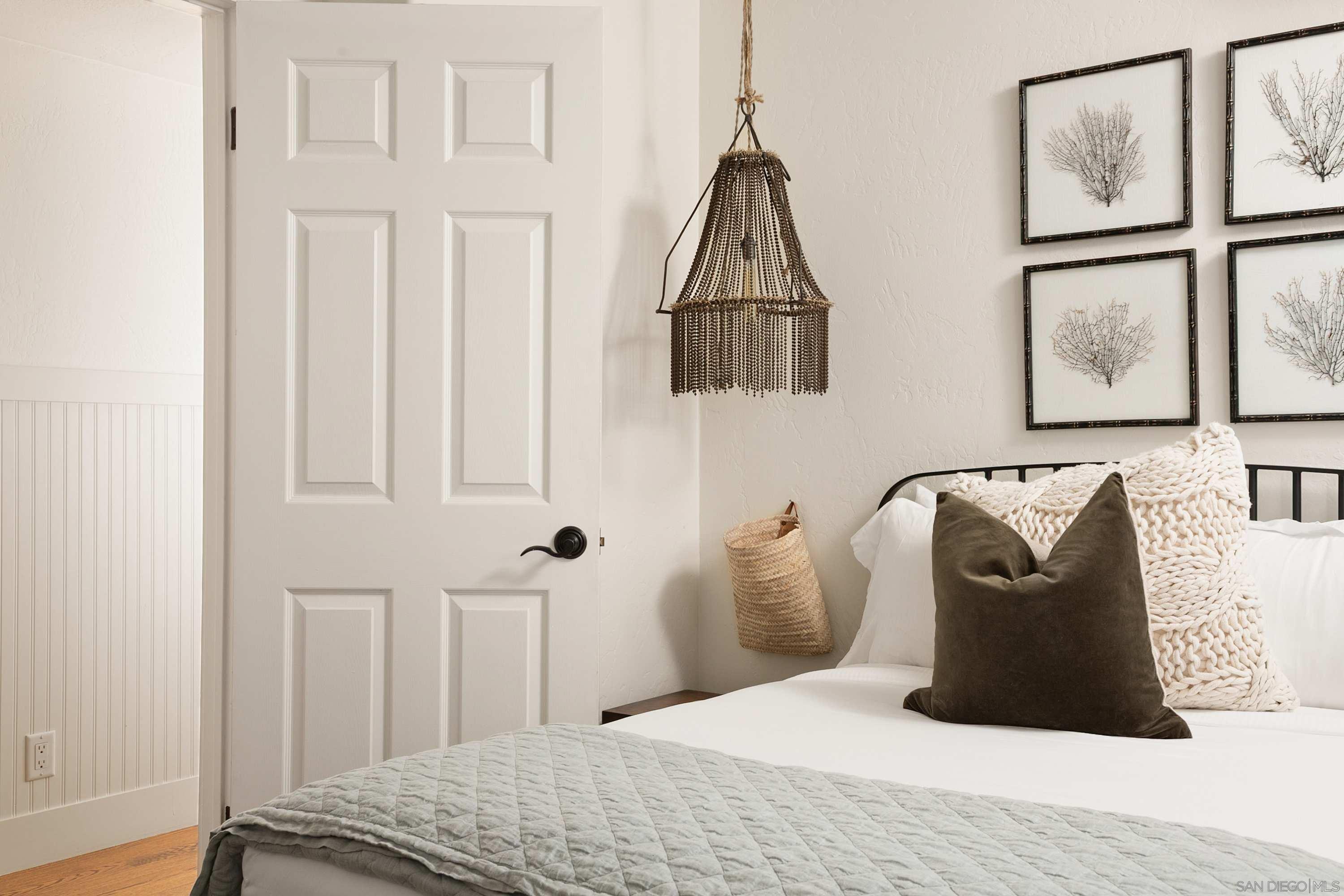 Detail Gallery Image 32 of 36 For 335  Gravilla Street, La Jolla,  CA 92037 - 3 Beds | 3/1 Baths