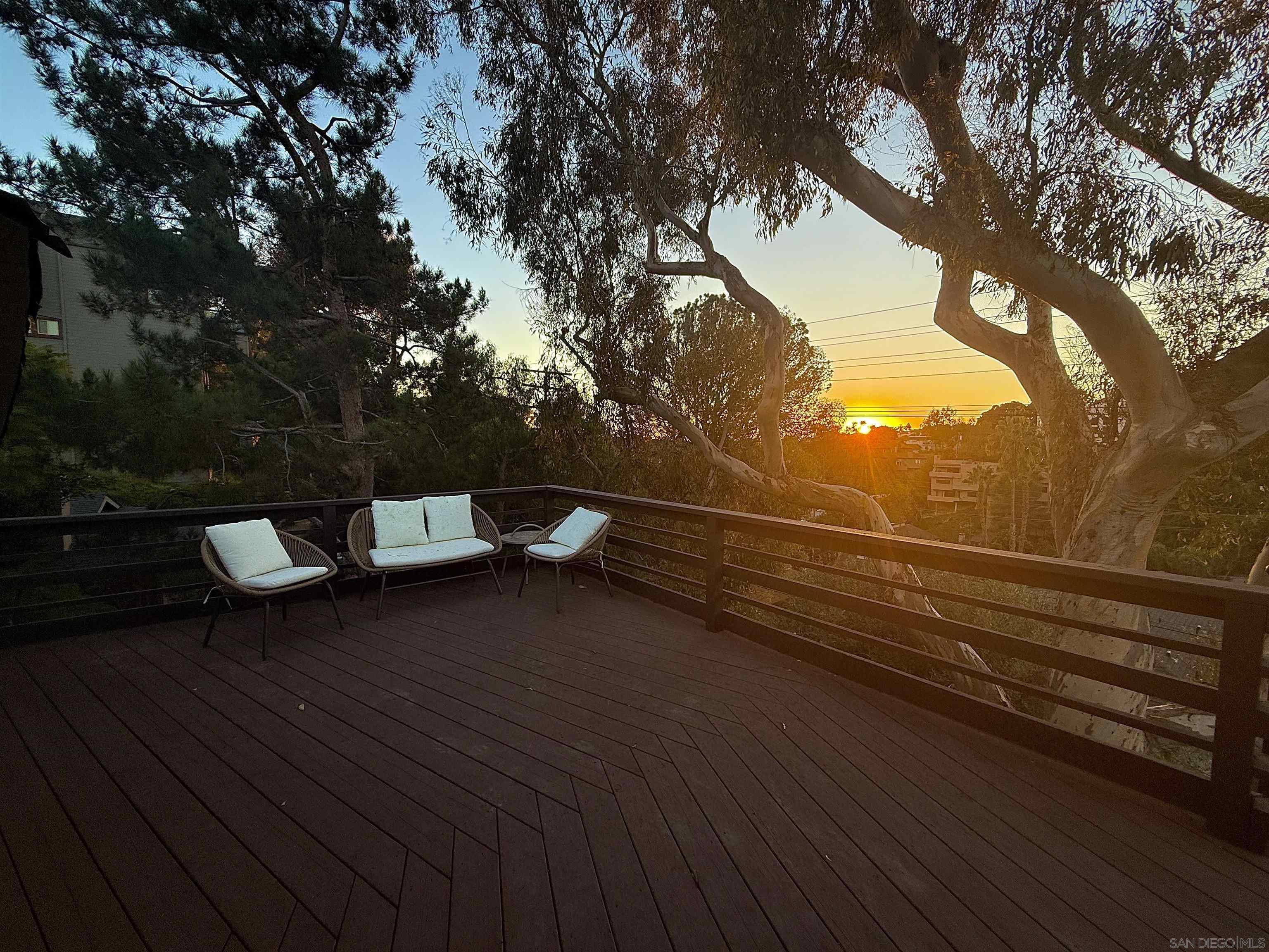 Detail Gallery Image 29 of 34 For 3566  Albatross St, San Diego,  CA 92103 - 3 Beds | 3/1 Baths