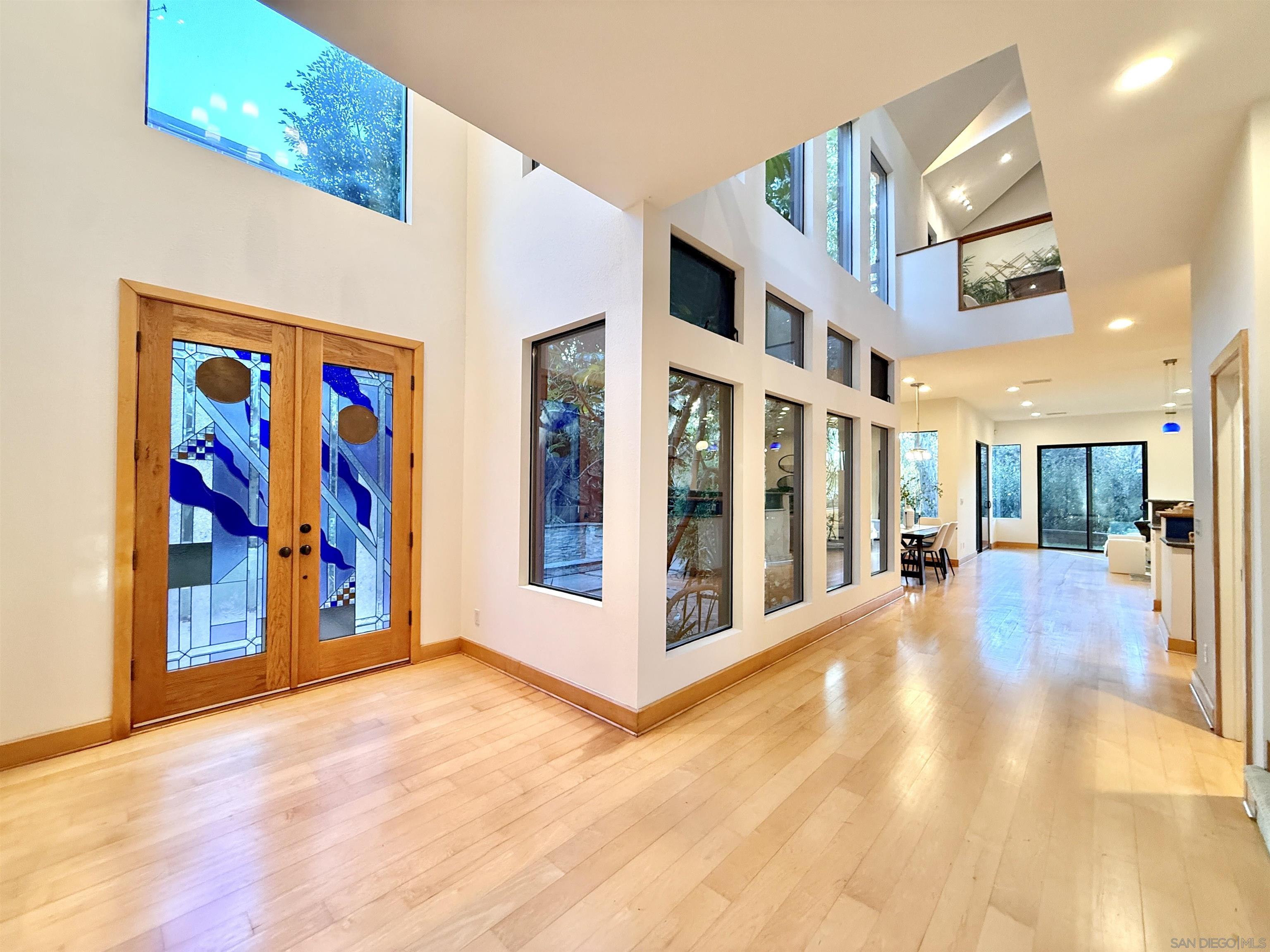 Detail Gallery Image 4 of 34 For 3566  Albatross St, San Diego,  CA 92103 - 3 Beds | 3/1 Baths