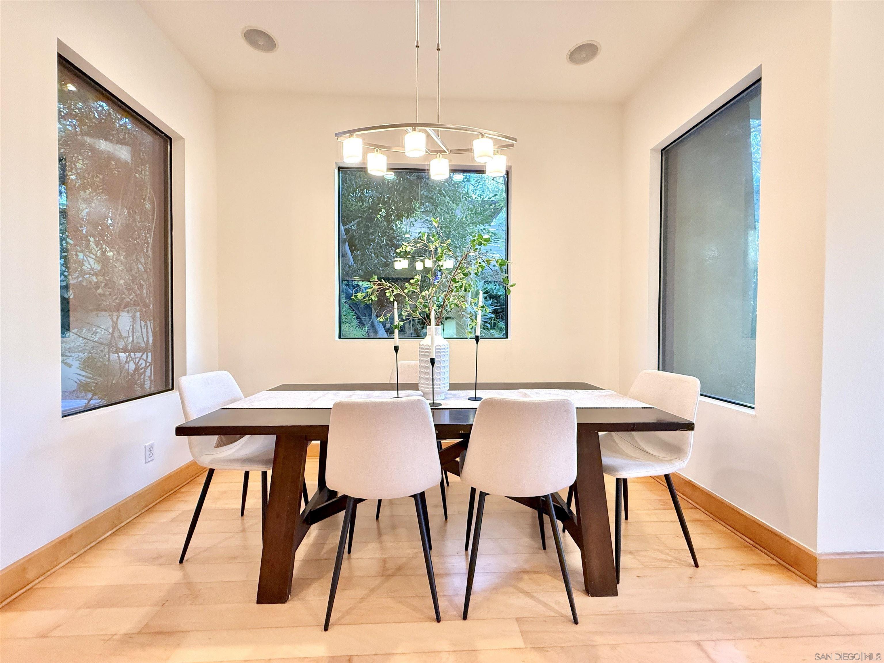 Detail Gallery Image 10 of 34 For 3566  Albatross St, San Diego,  CA 92103 - 3 Beds | 3/1 Baths