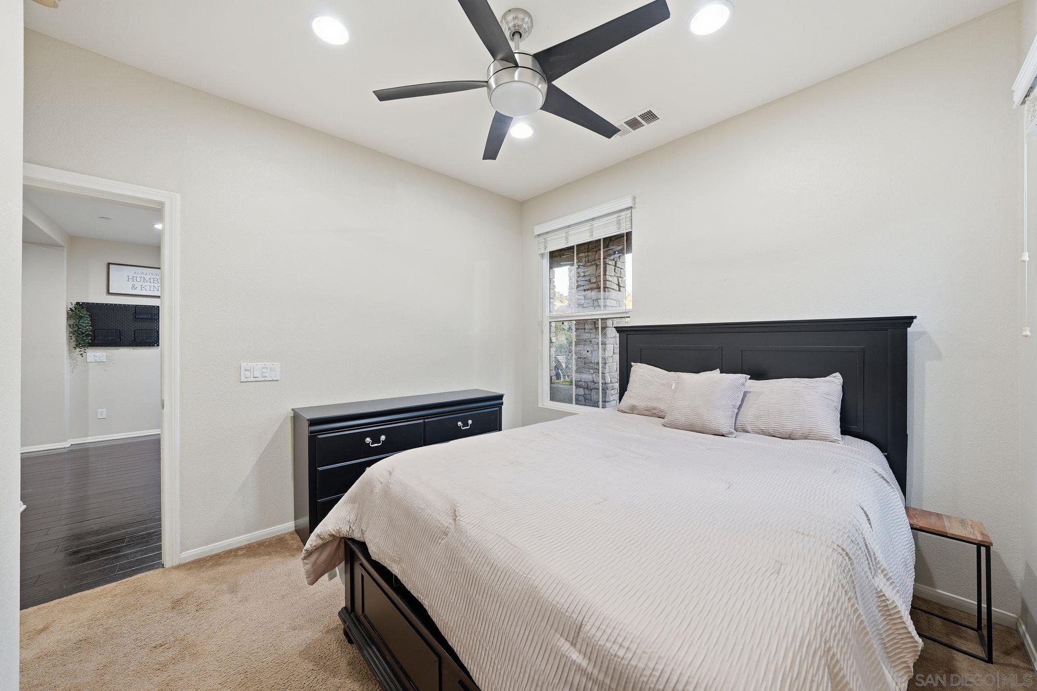 Detail Gallery Image 21 of 48 For 2923  Oro Blanco Cir, Escondido,  CA 92027 - 5 Beds | 3 Baths