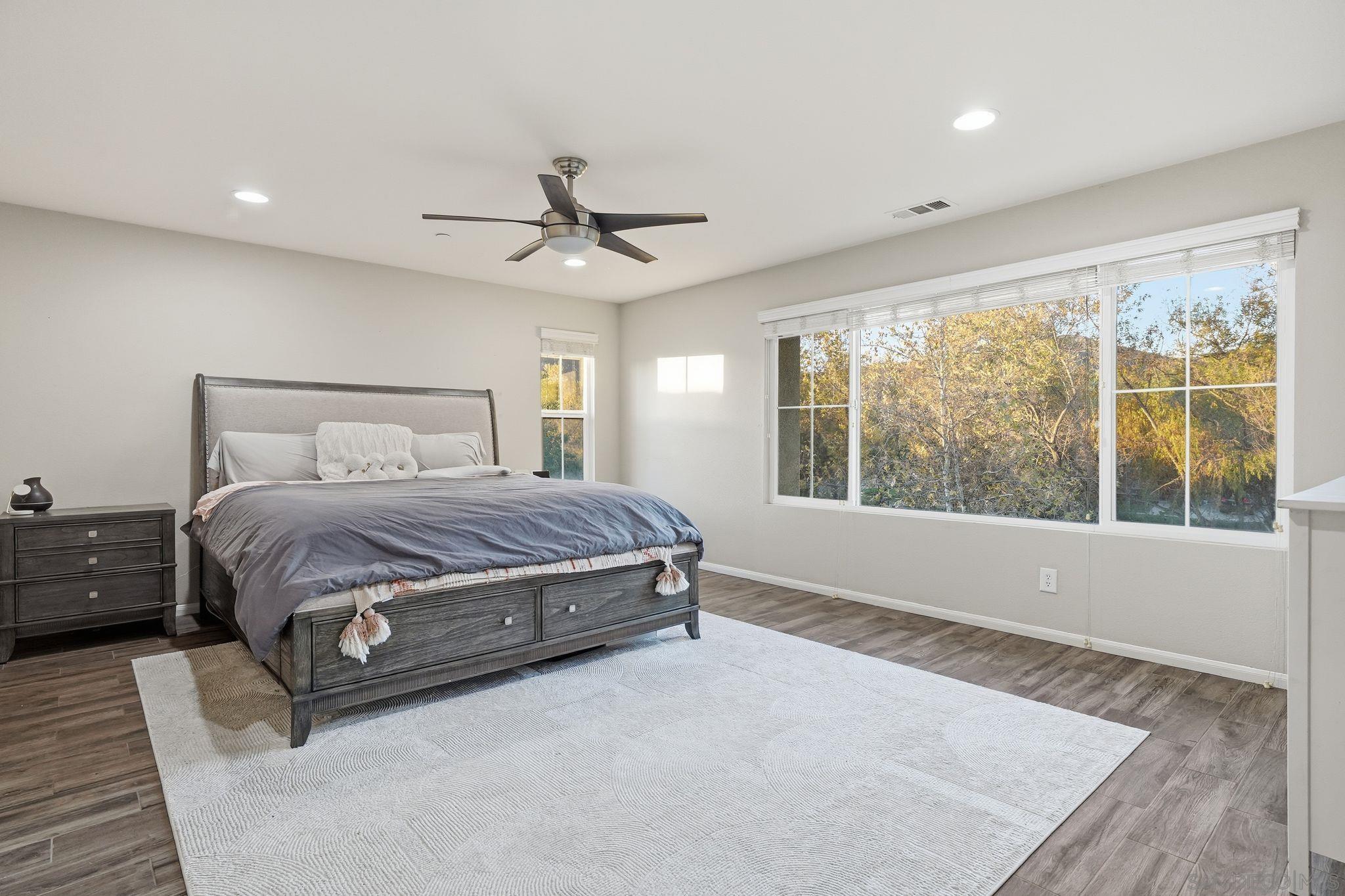 Detail Gallery Image 25 of 48 For 2923  Oro Blanco Cir, Escondido,  CA 92027 - 5 Beds | 3 Baths