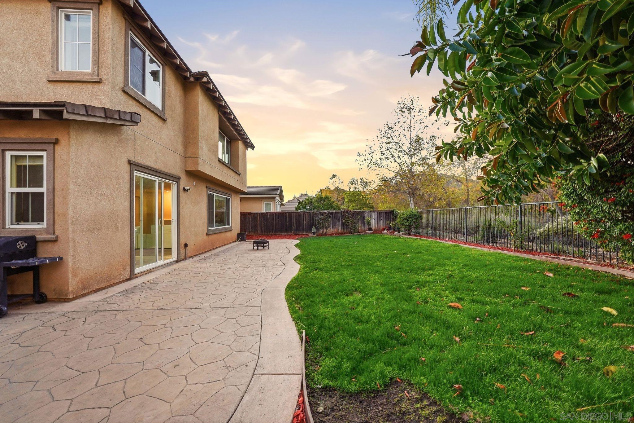 Detail Gallery Image 35 of 48 For 2923  Oro Blanco Cir, Escondido,  CA 92027 - 5 Beds | 3 Baths