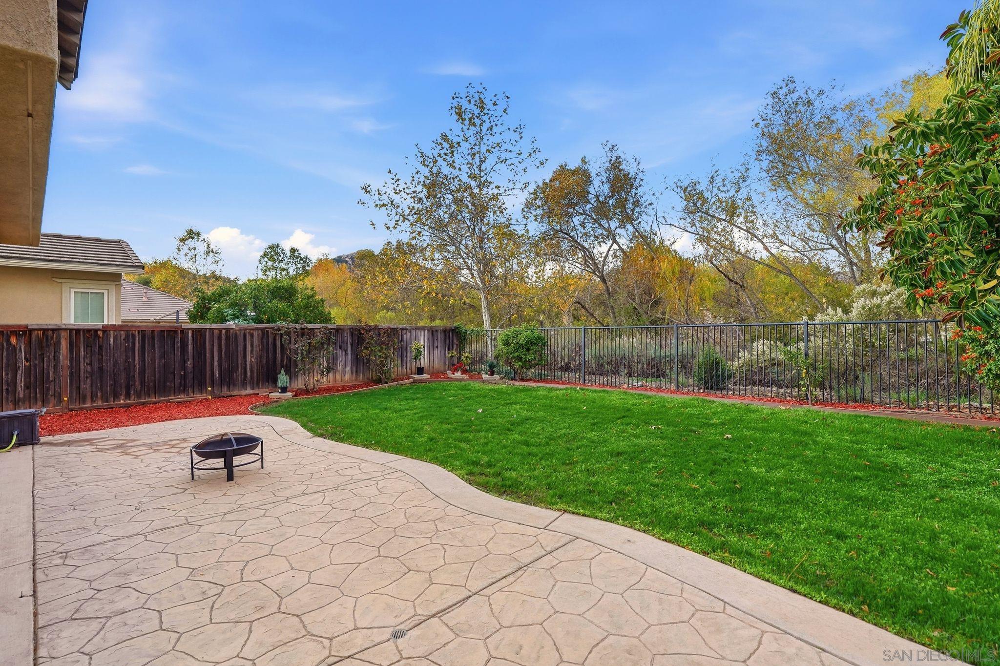 Detail Gallery Image 39 of 48 For 2923  Oro Blanco Cir, Escondido,  CA 92027 - 5 Beds | 3 Baths