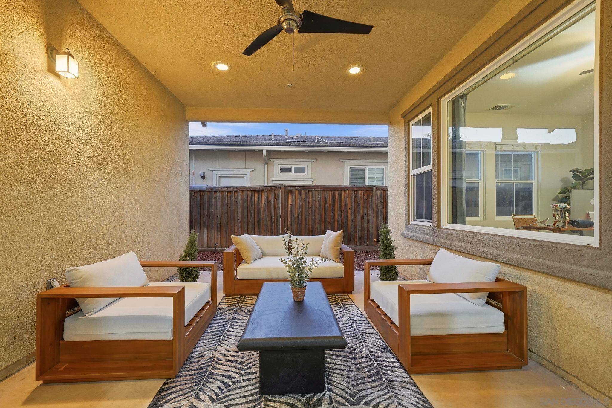 Detail Gallery Image 40 of 48 For 2923  Oro Blanco Cir, Escondido,  CA 92027 - 5 Beds | 3 Baths