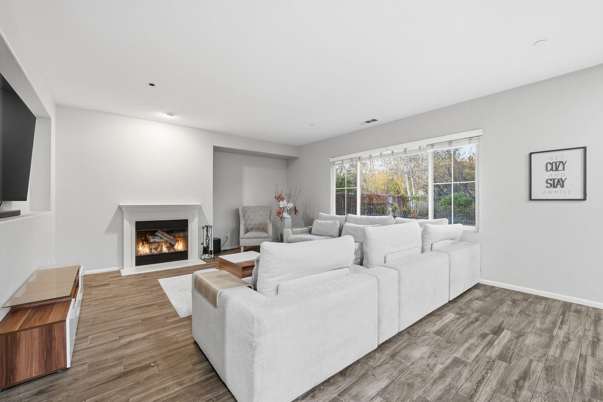 Detail Gallery Image 7 of 48 For 2923  Oro Blanco Cir, Escondido,  CA 92027 - 5 Beds | 3 Baths