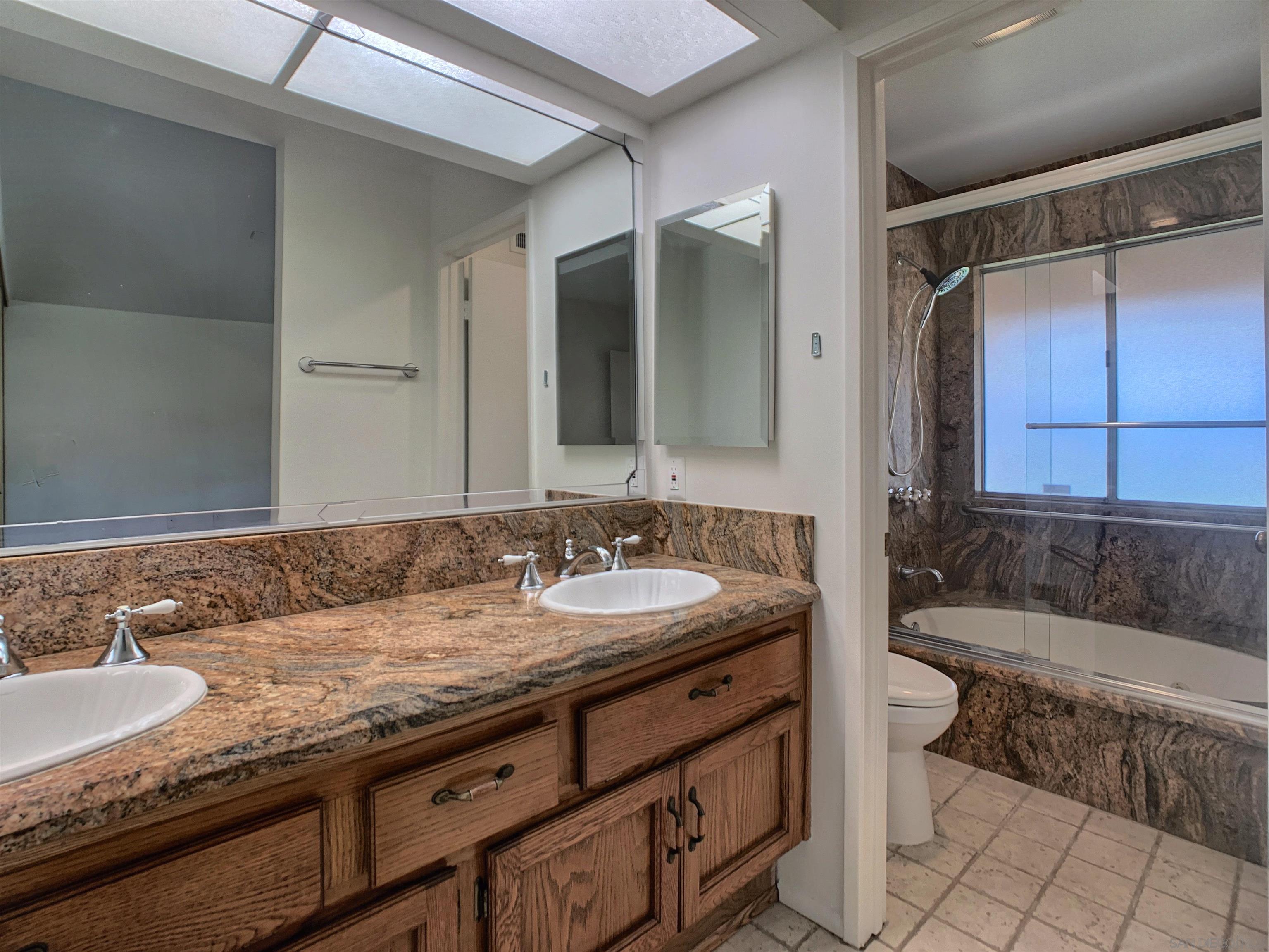 Detail Gallery Image 13 of 29 For 2314  Sawgrass Street, El Cajon,  CA 92019 - 3 Beds | 2 Baths