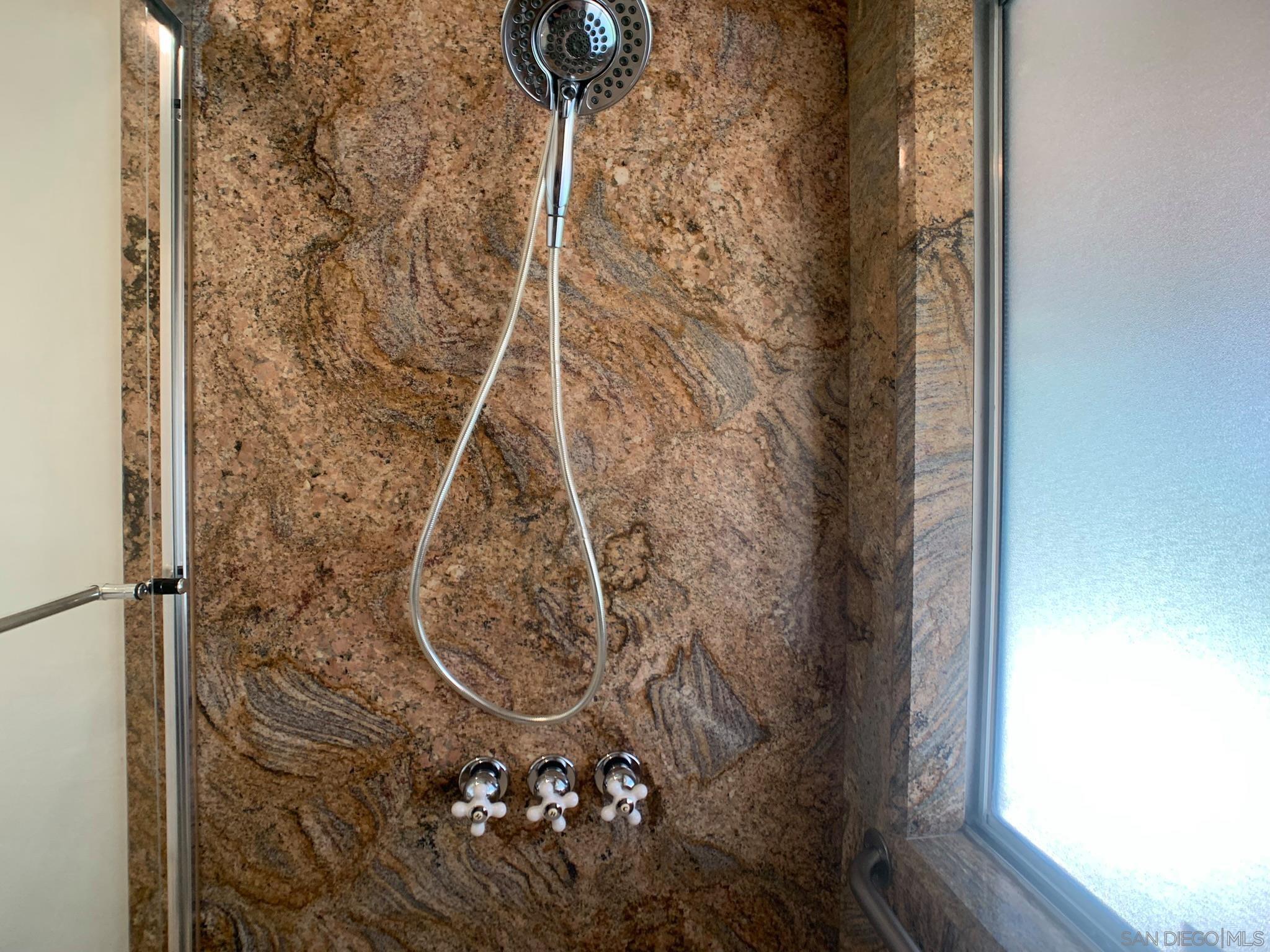 Detail Gallery Image 14 of 29 For 2314  Sawgrass Street, El Cajon,  CA 92019 - 3 Beds | 2 Baths