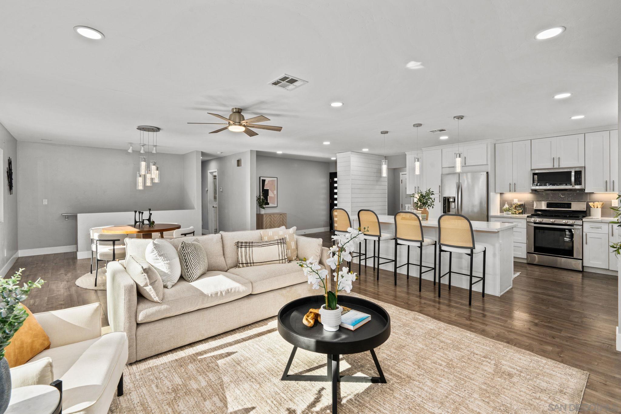 Front Image Thumbnail for SD250045566