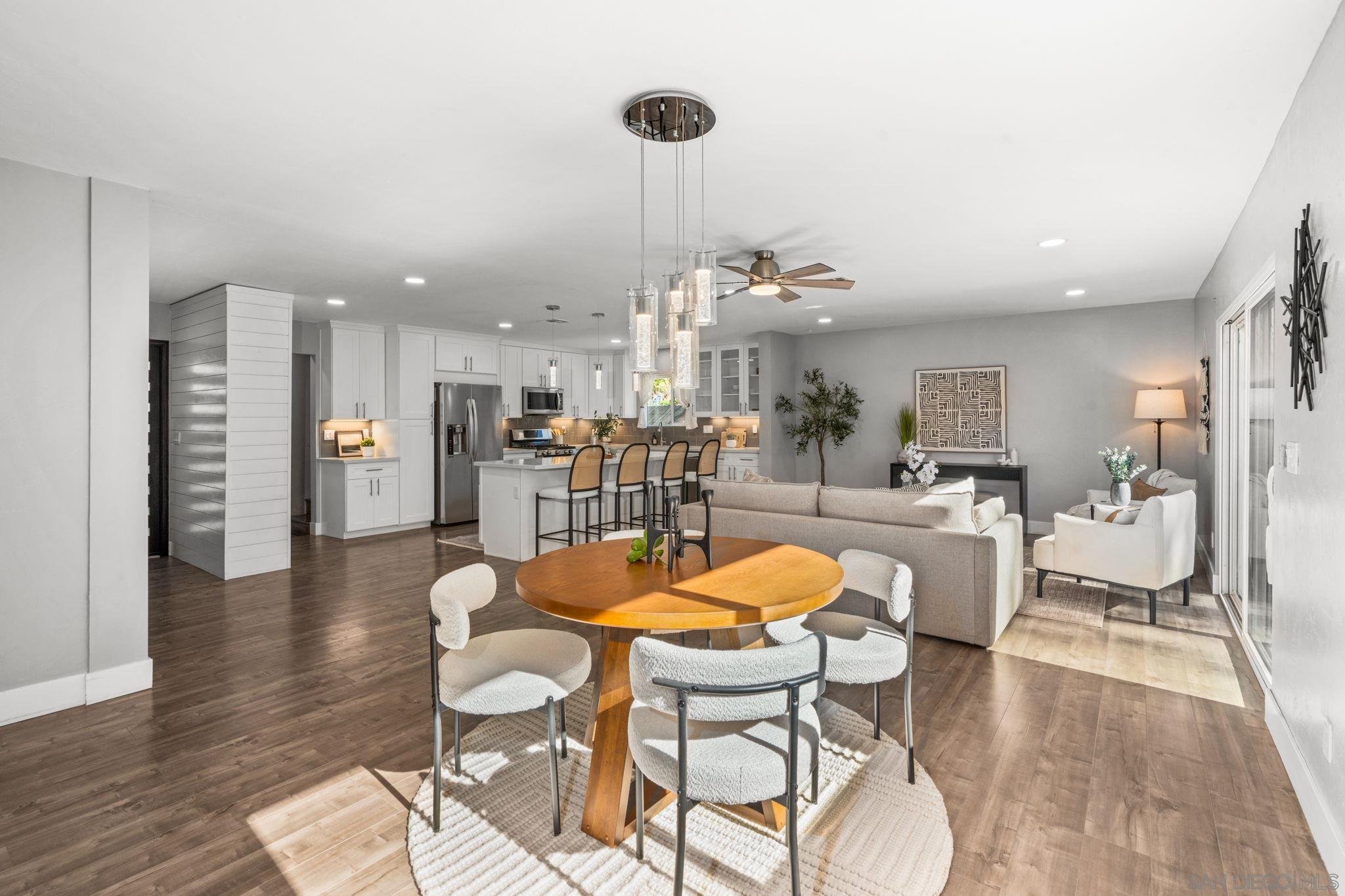 Detail Gallery Image 13 of 46 For 10059  Estrella Dr, La Mesa,  CA 91941 - 4 Beds | 4 Baths